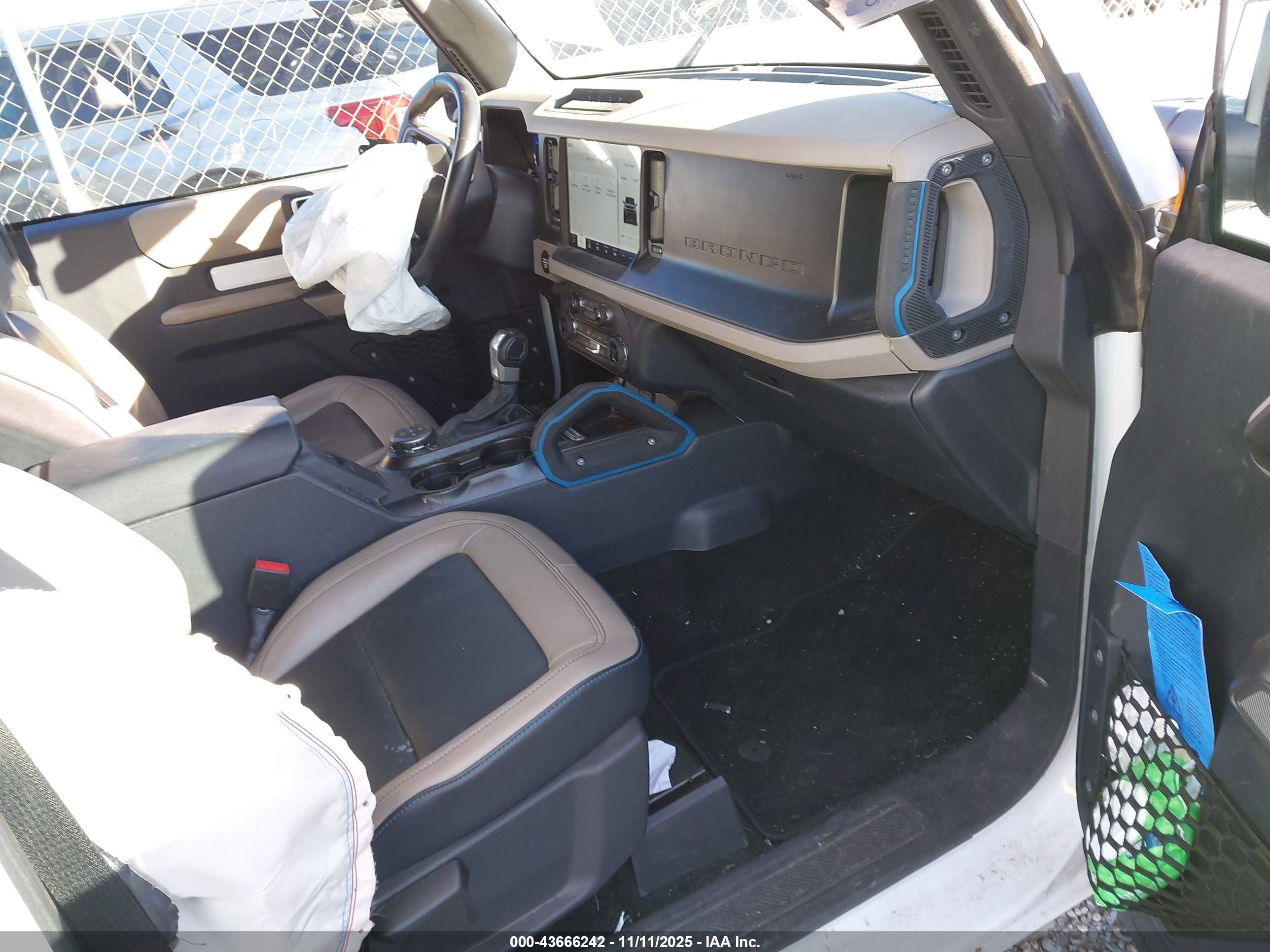 FORD BRONCO image 5