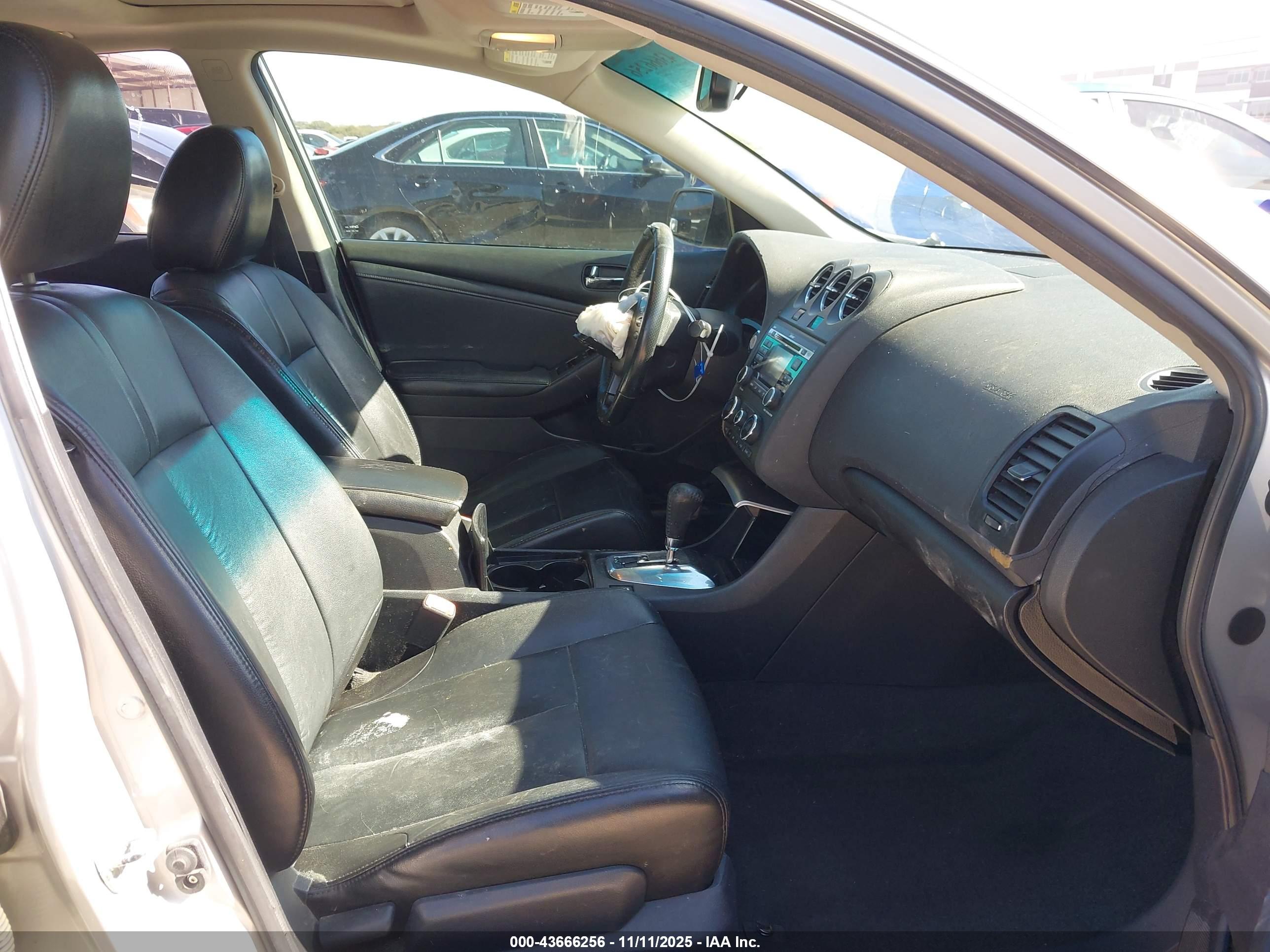 NISSAN ALTIMA image 5