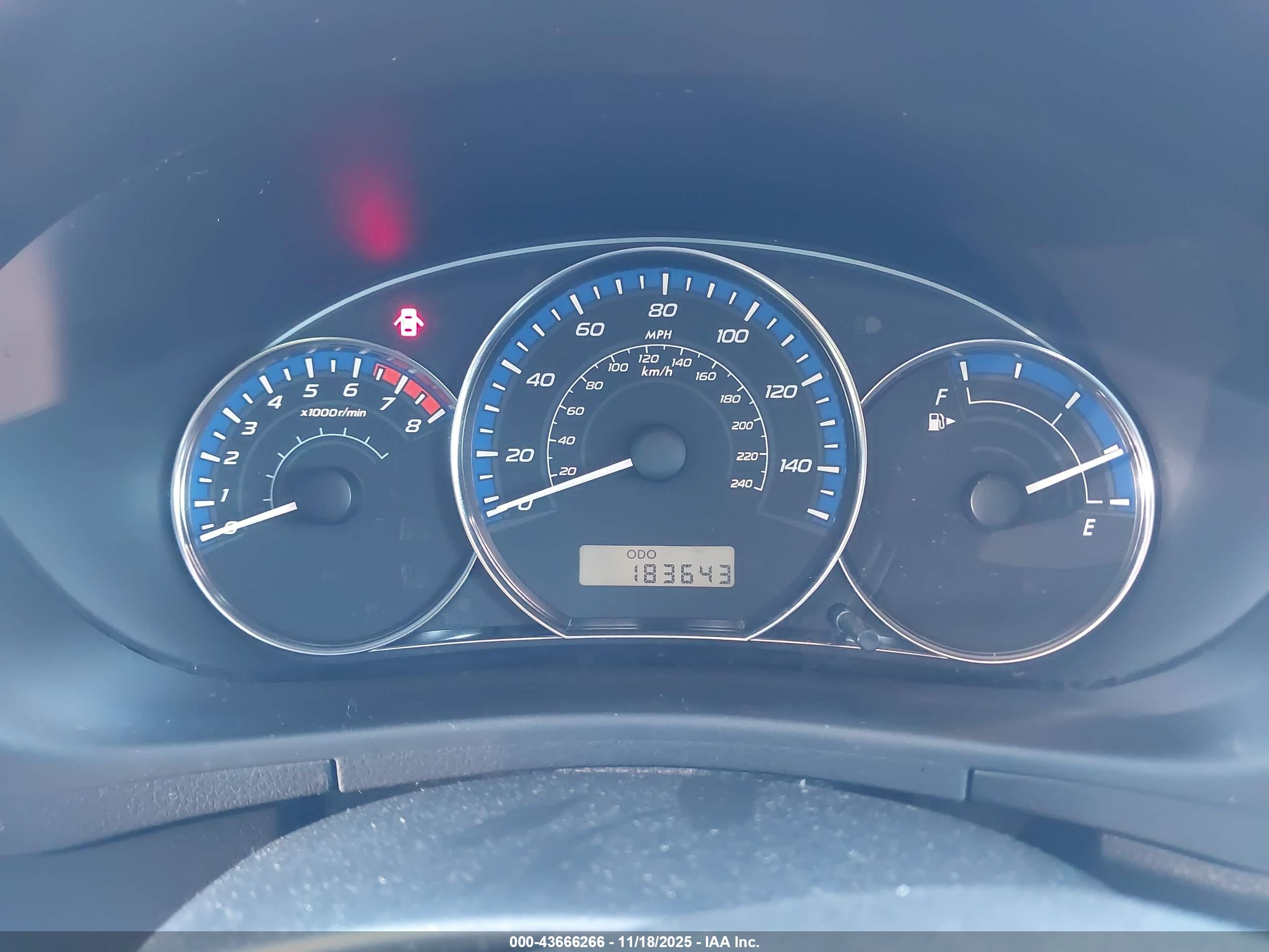 SUBARU FORESTER image 7