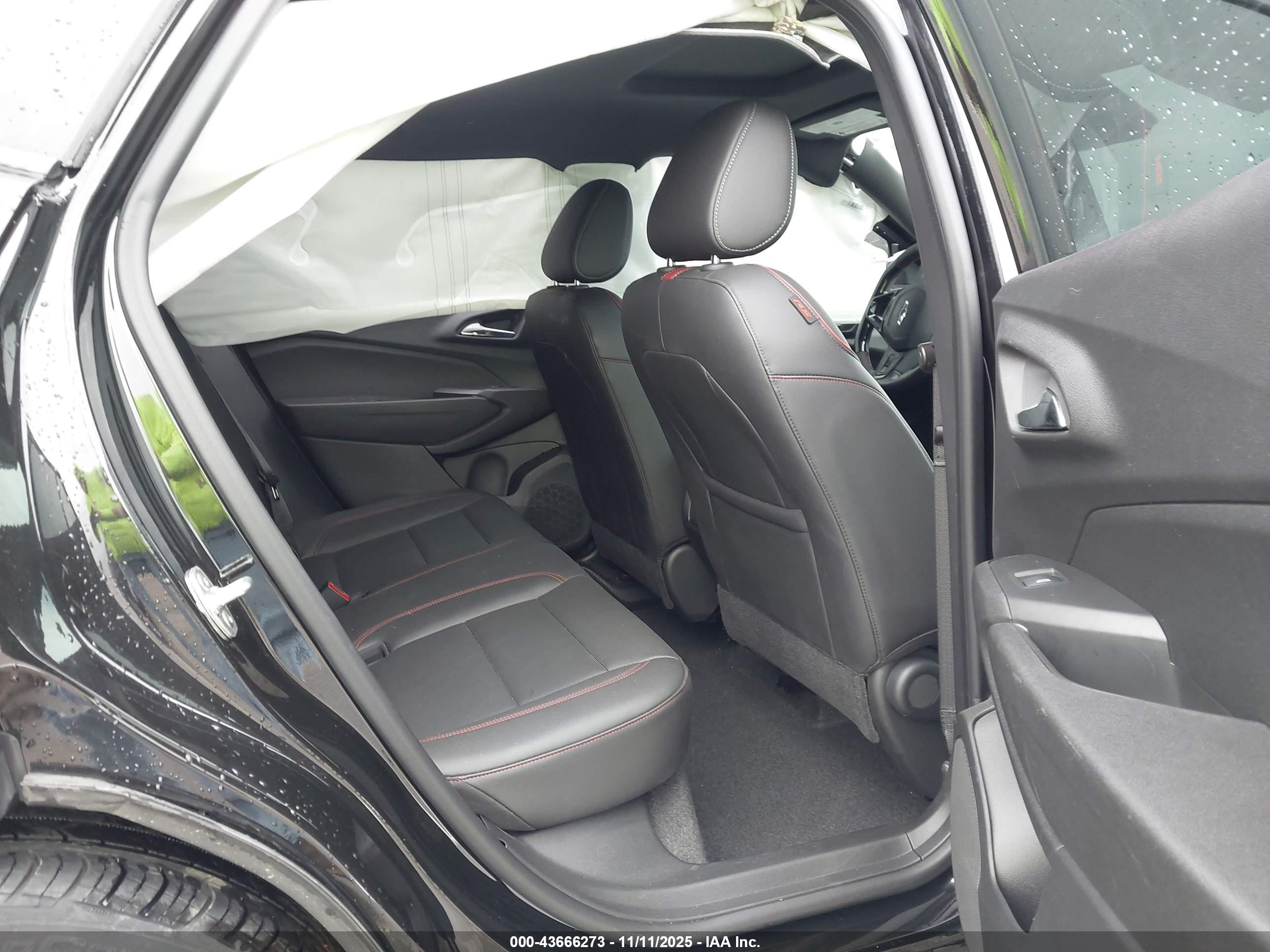 CHEVROLET TRAX image 8