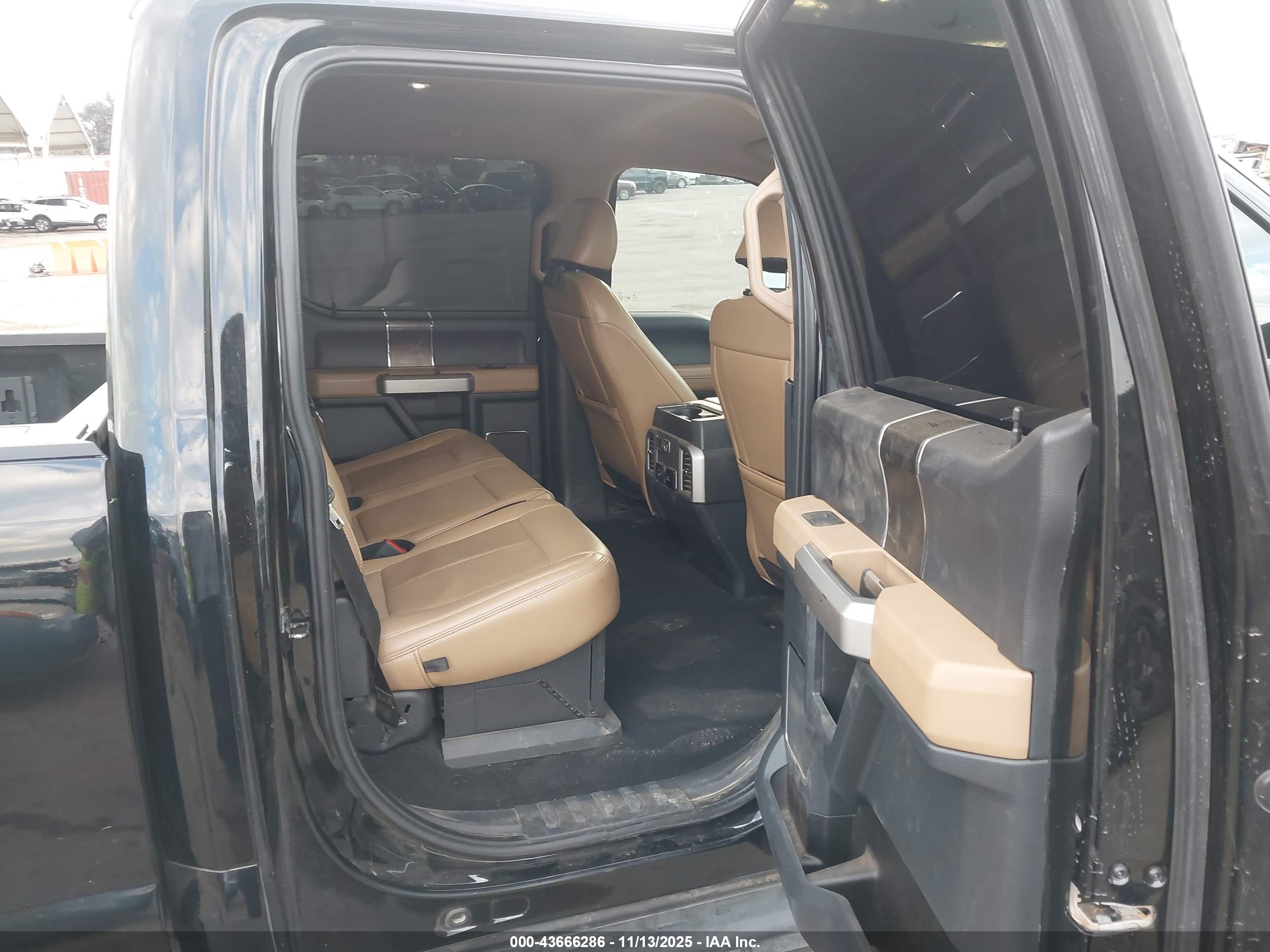 FORD F-350 image 8