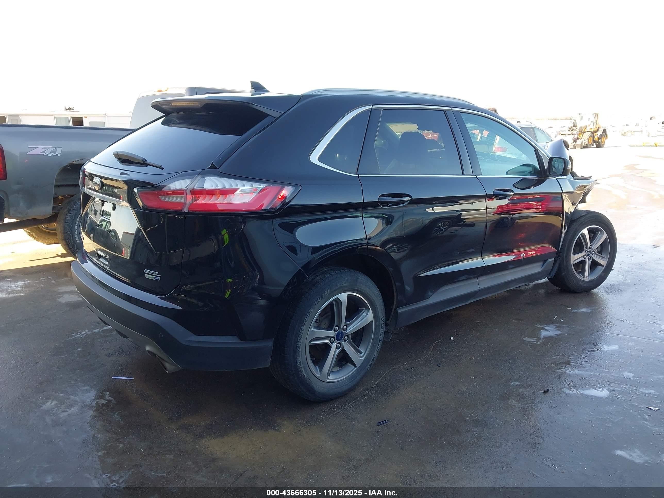 FORD EDGE image 4