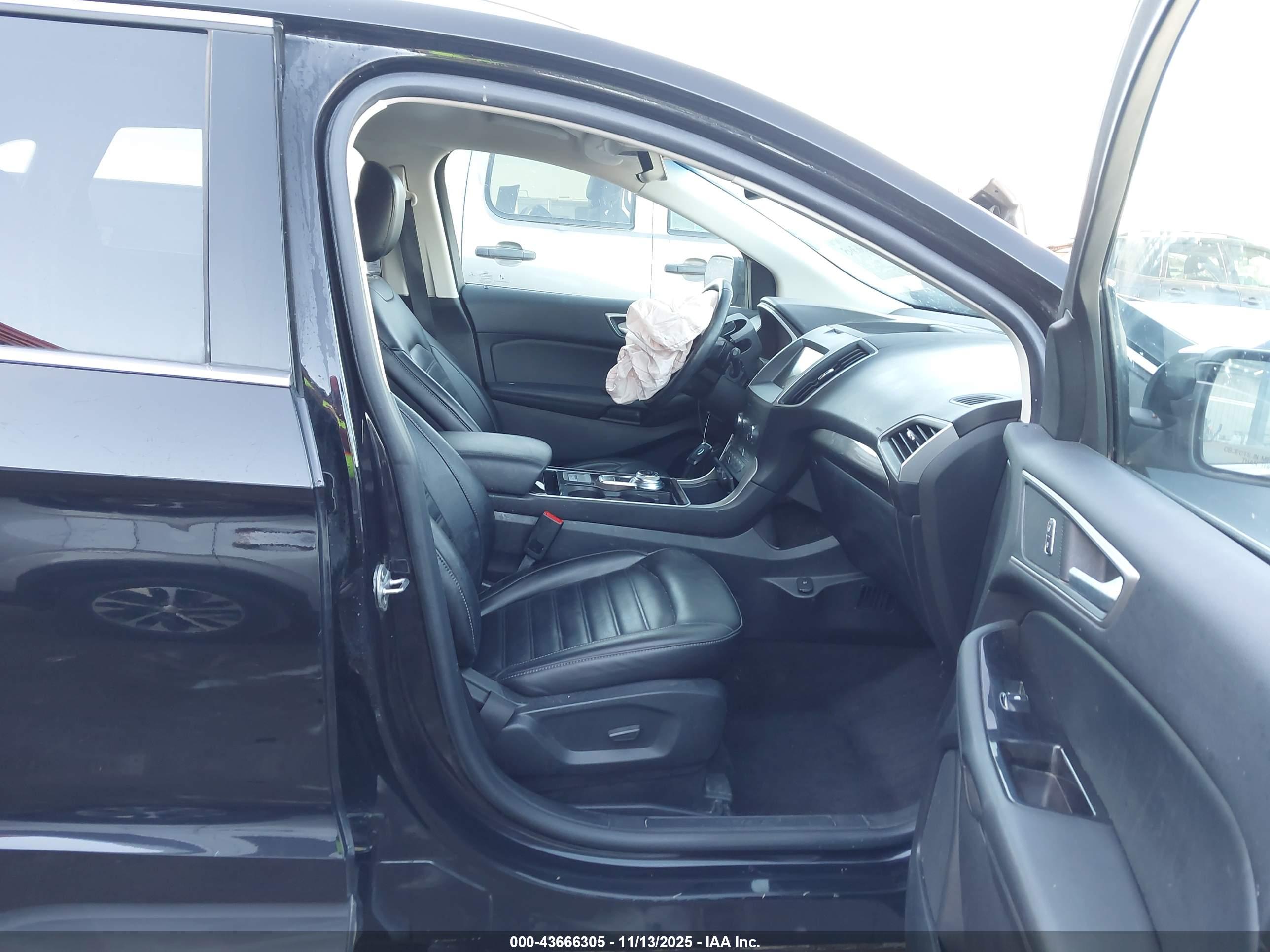 FORD EDGE image 5