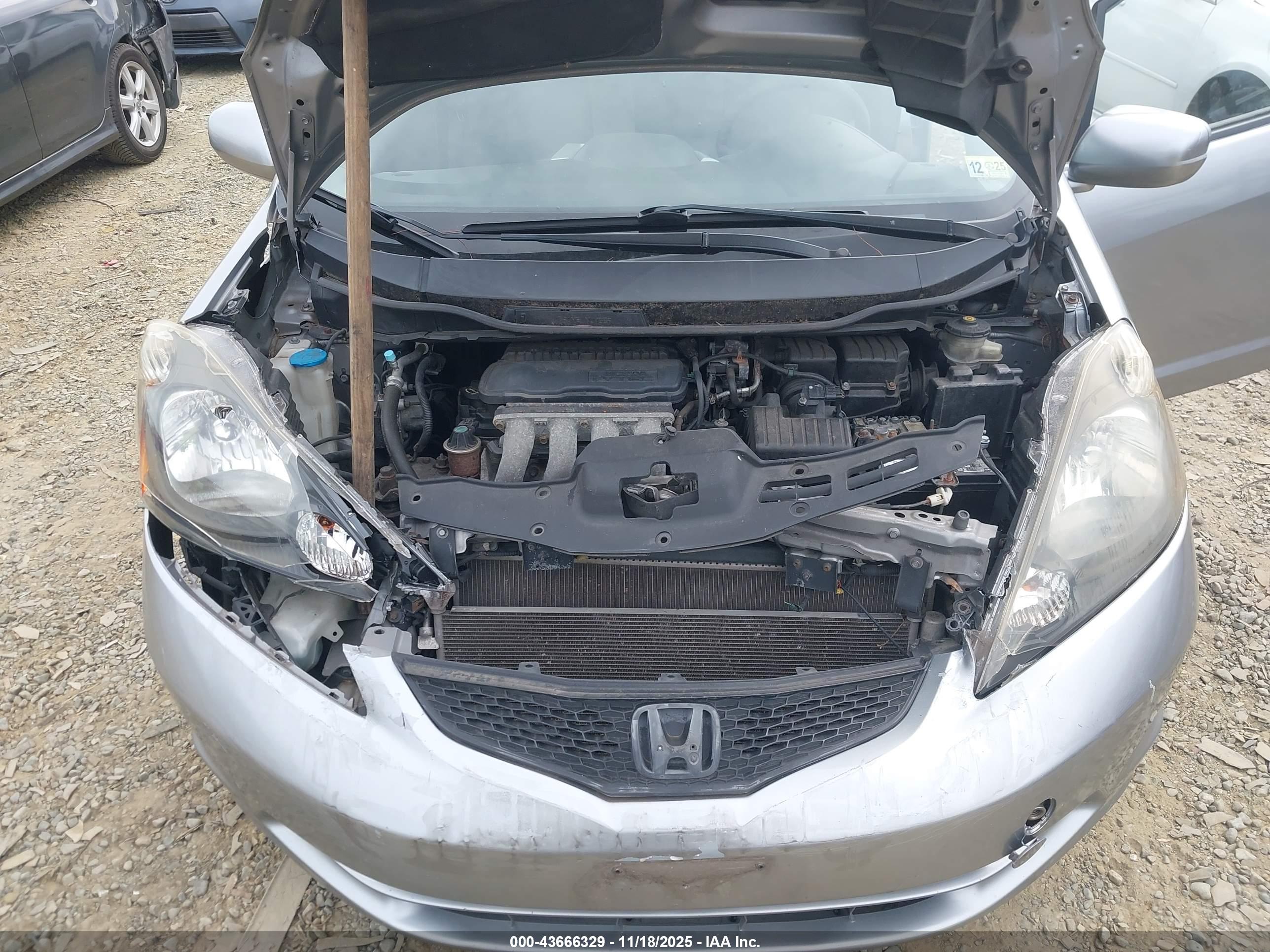 HONDA FIT image 10