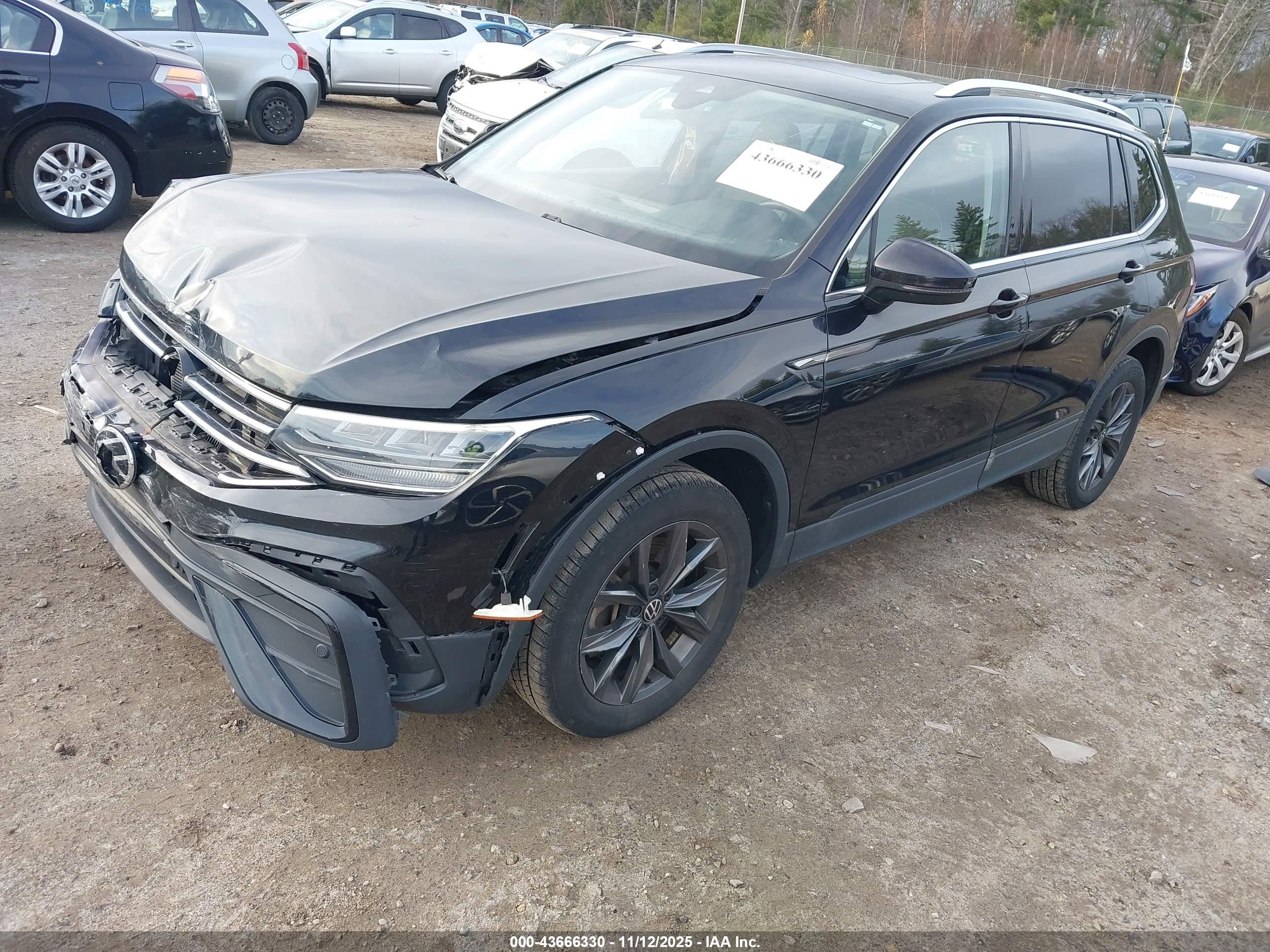 VOLKSWAGEN TIGUAN image 2