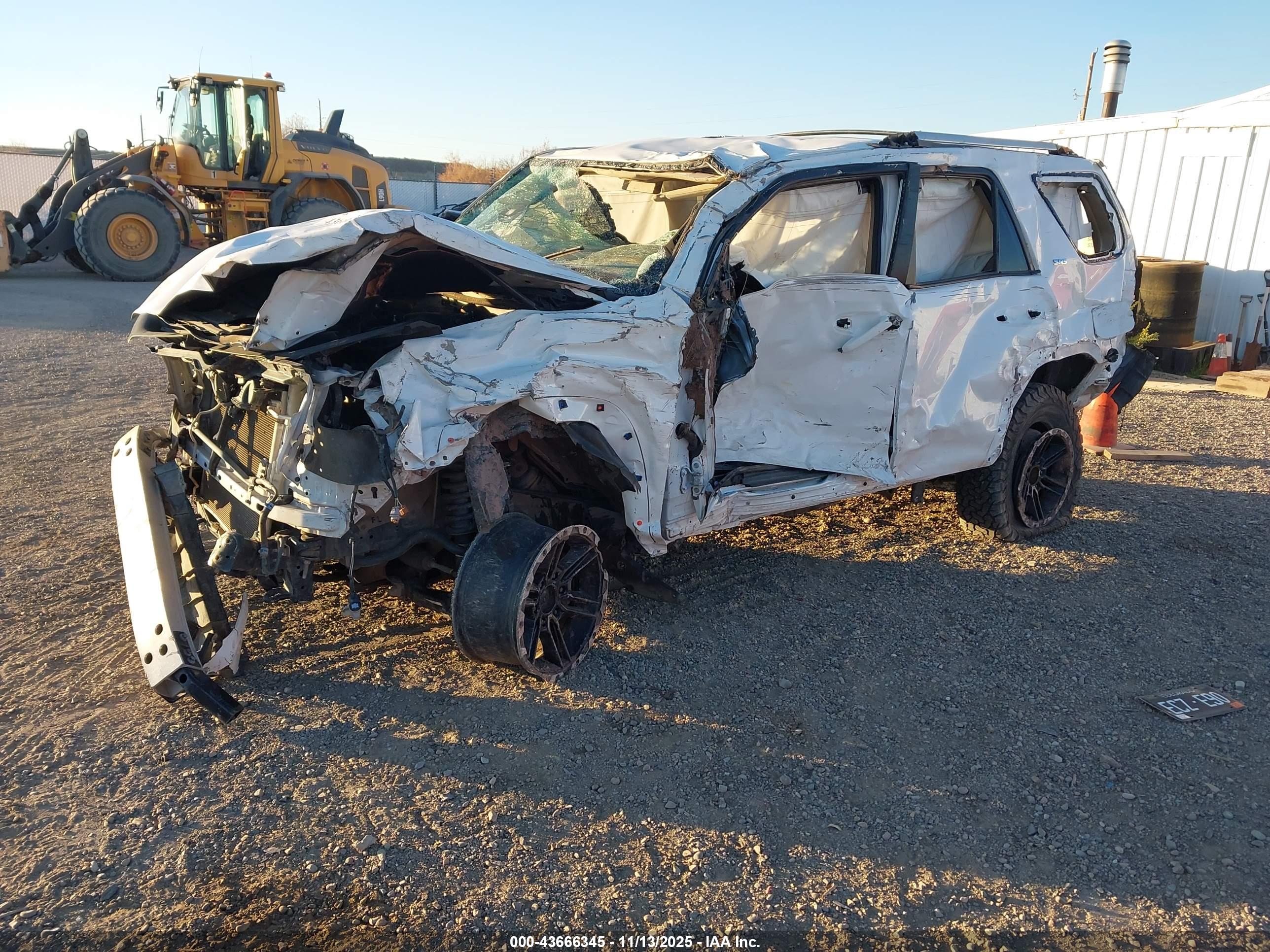 TOYOTA 4RUNNER image 2