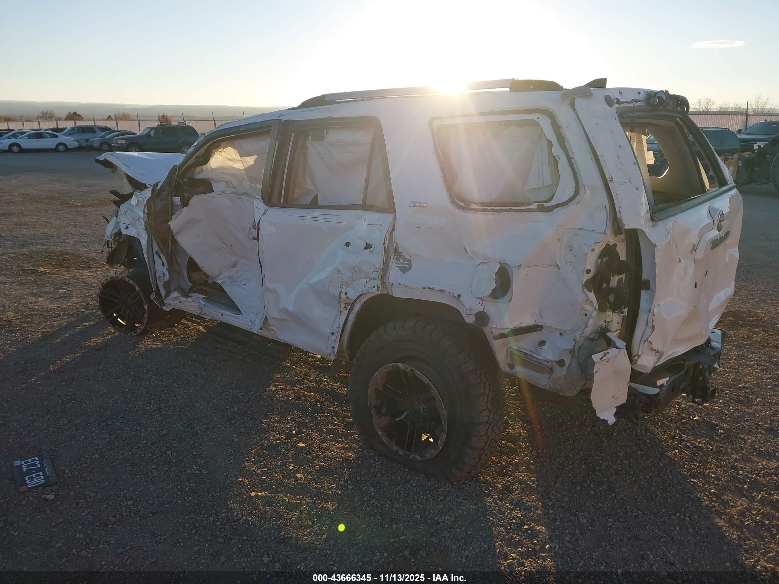 TOYOTA 4RUNNER image 3