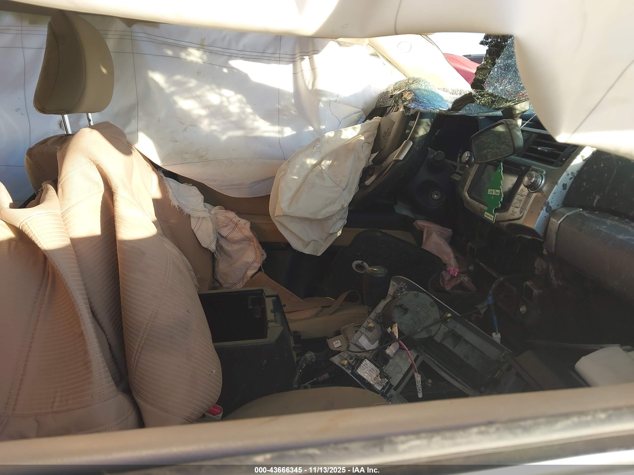 TOYOTA 4RUNNER image 5
