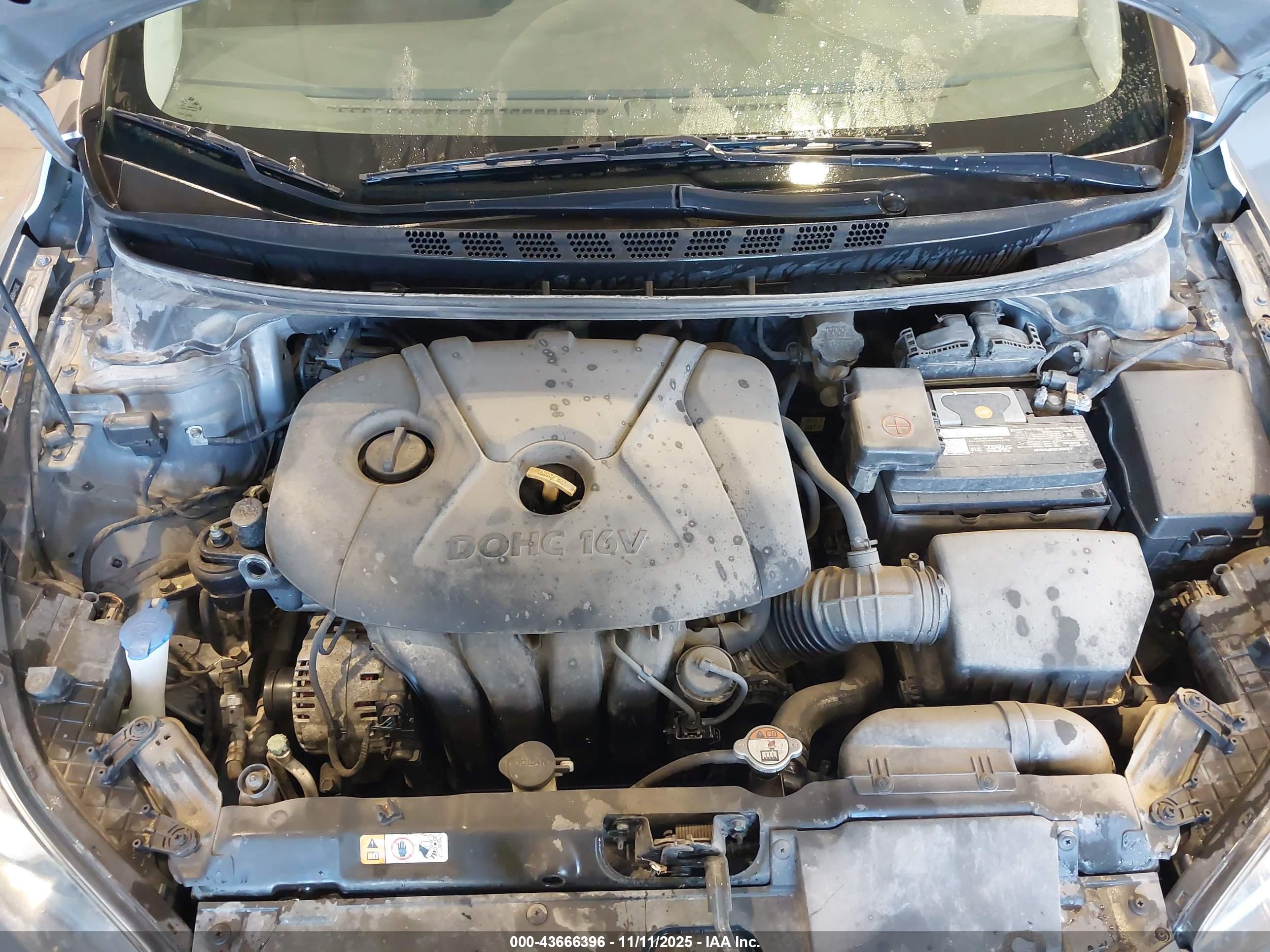 HYUNDAI ELANTRA image 10
