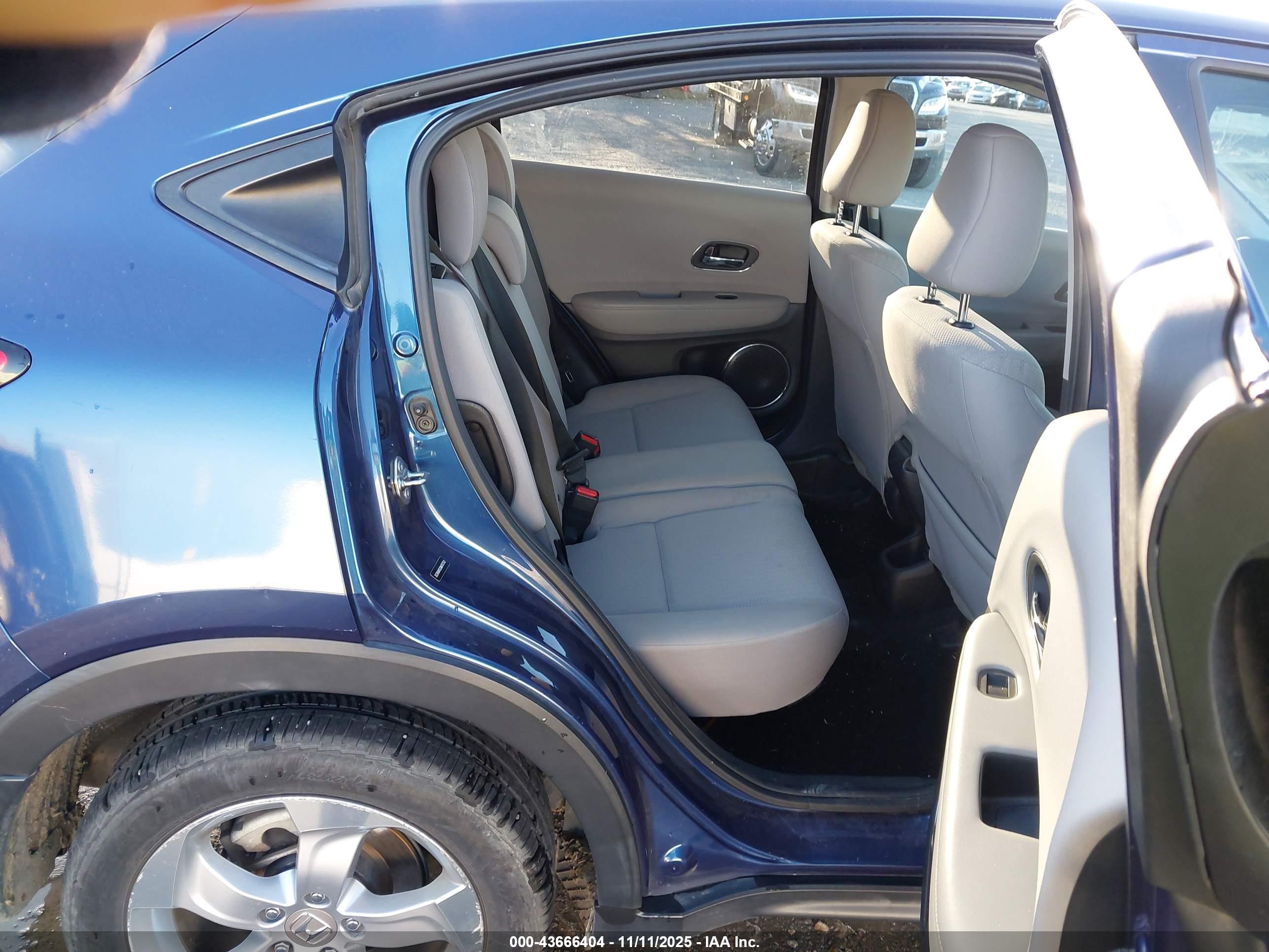 HONDA HR-V image 8