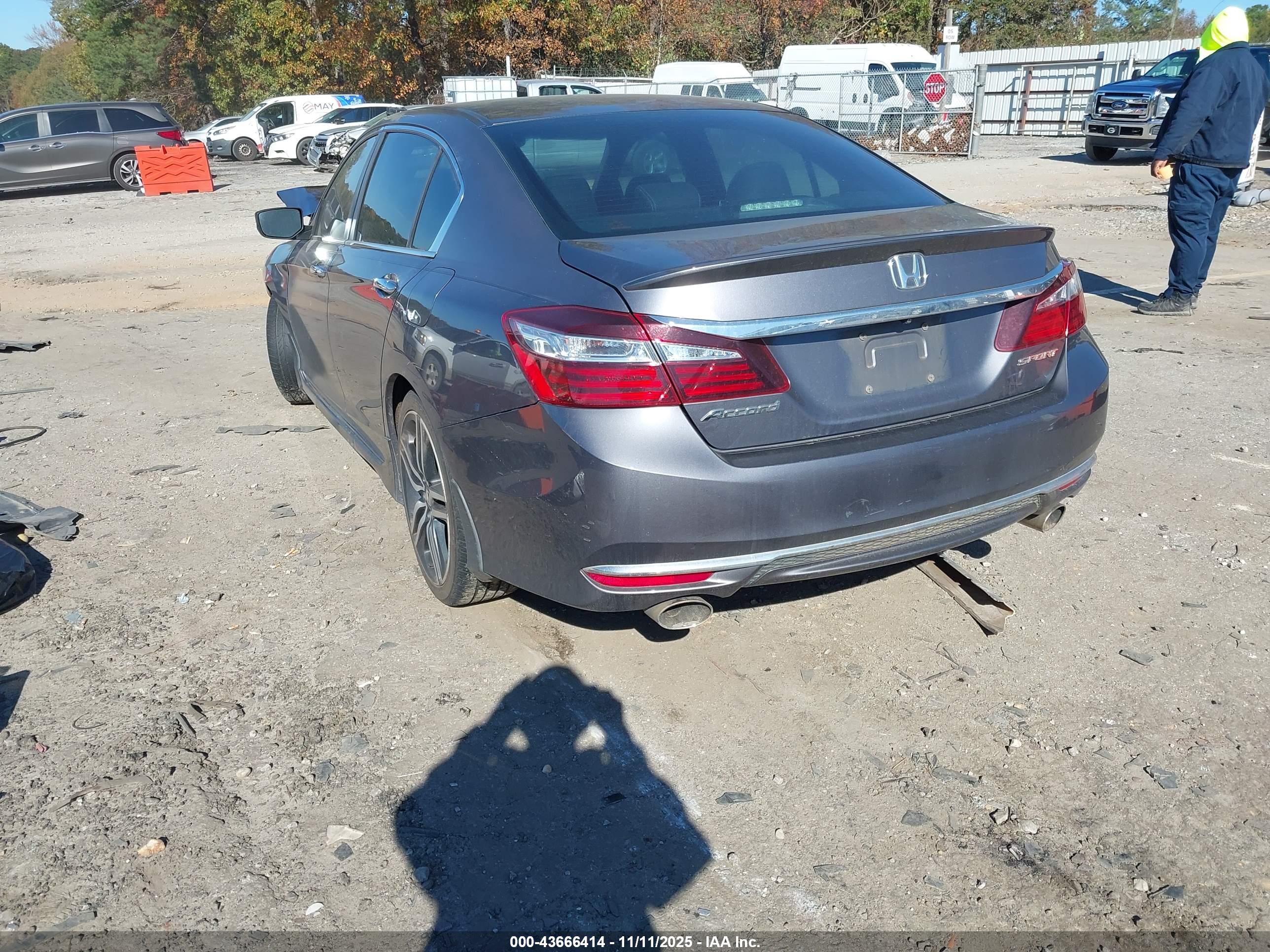 HONDA ACCORD image 3