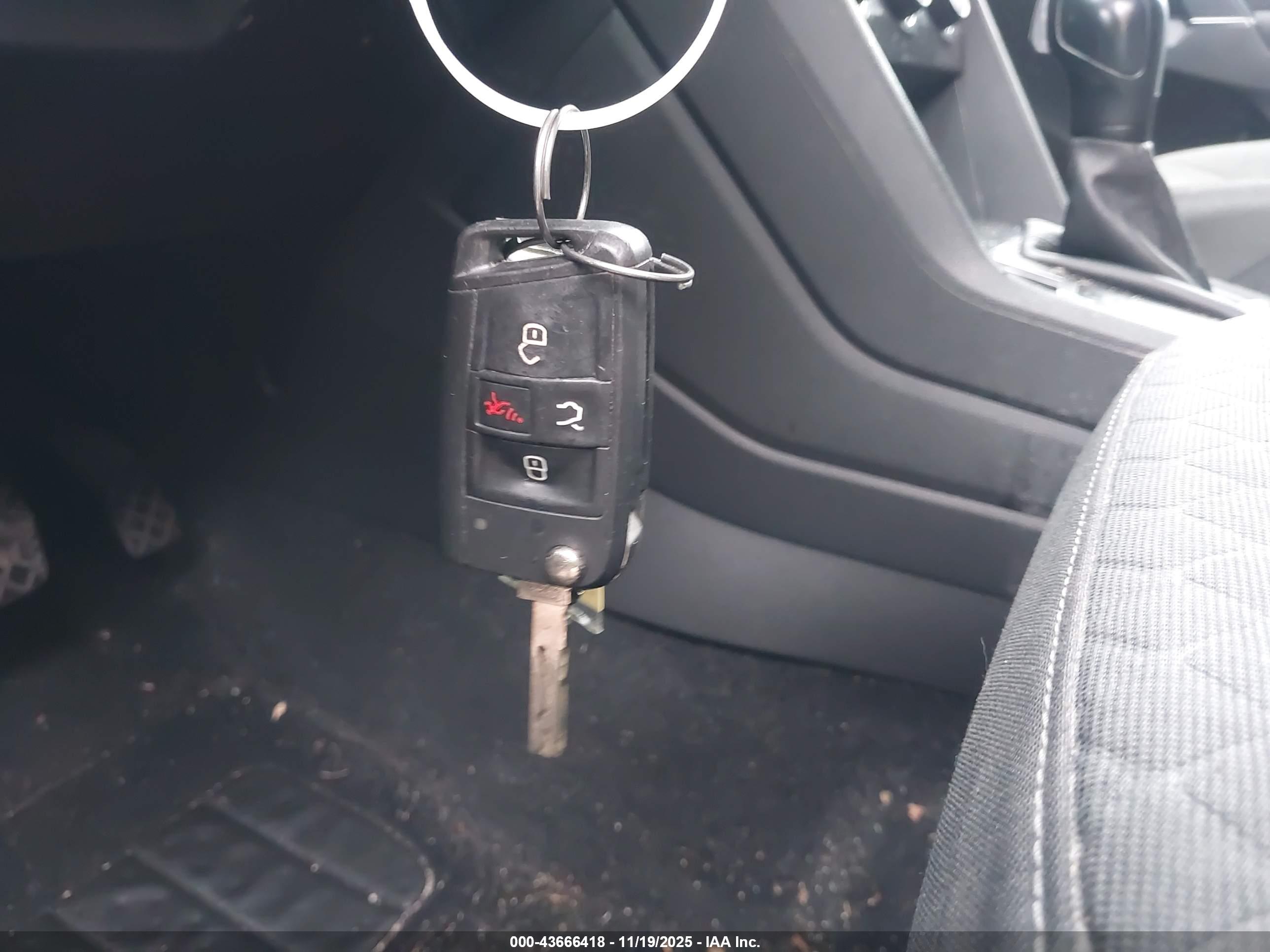 VOLKSWAGEN TIGUAN image 11