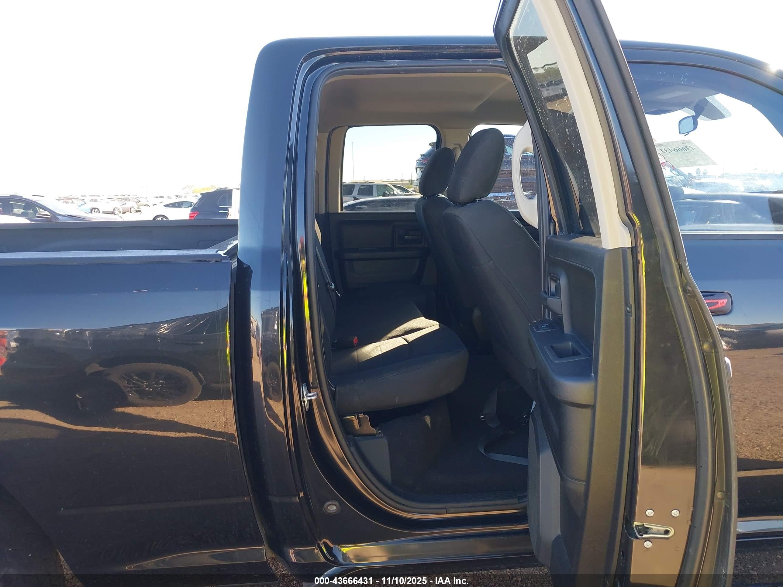 RAM 1500 image 8