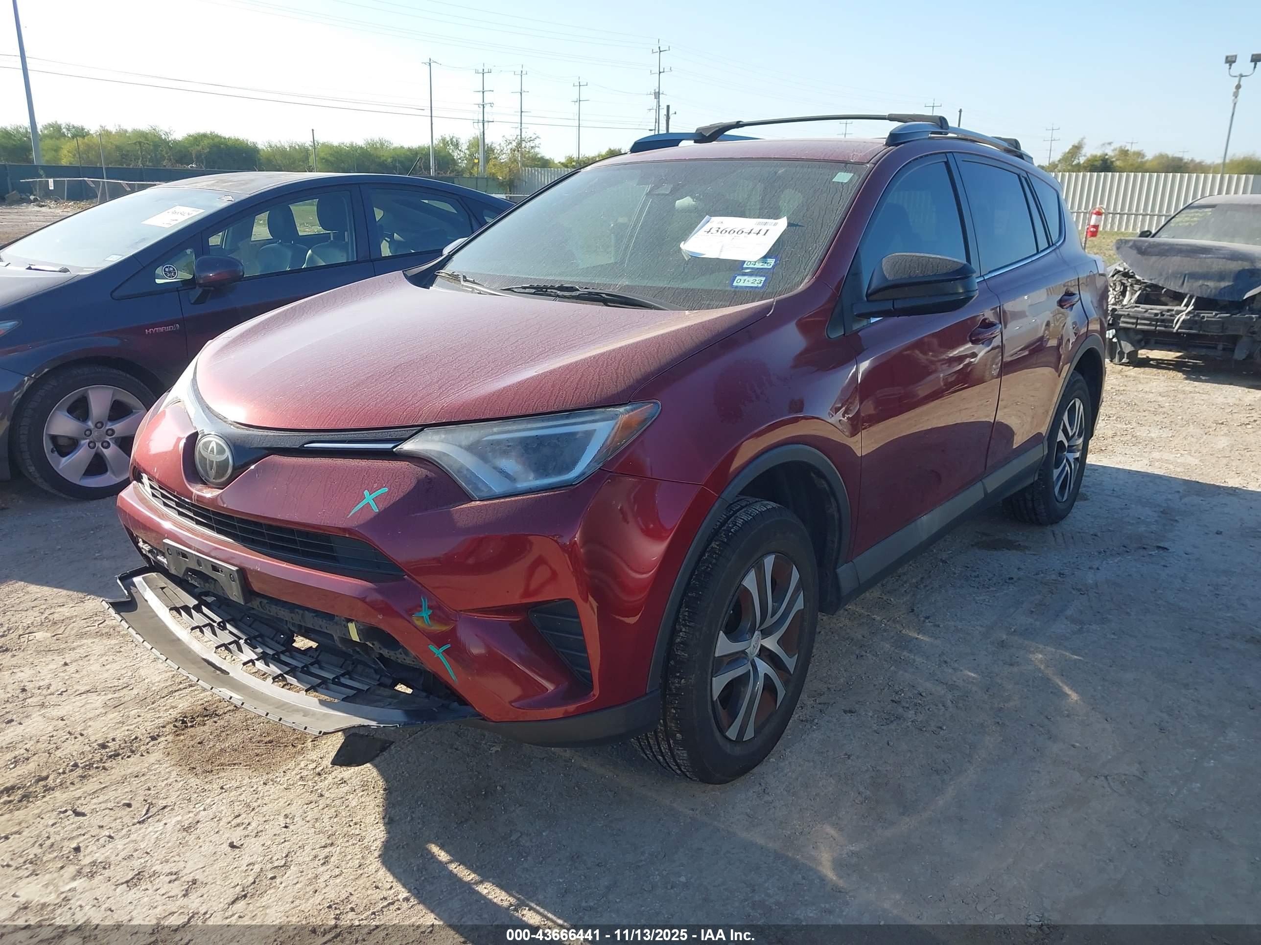 TOYOTA RAV4 image 2
