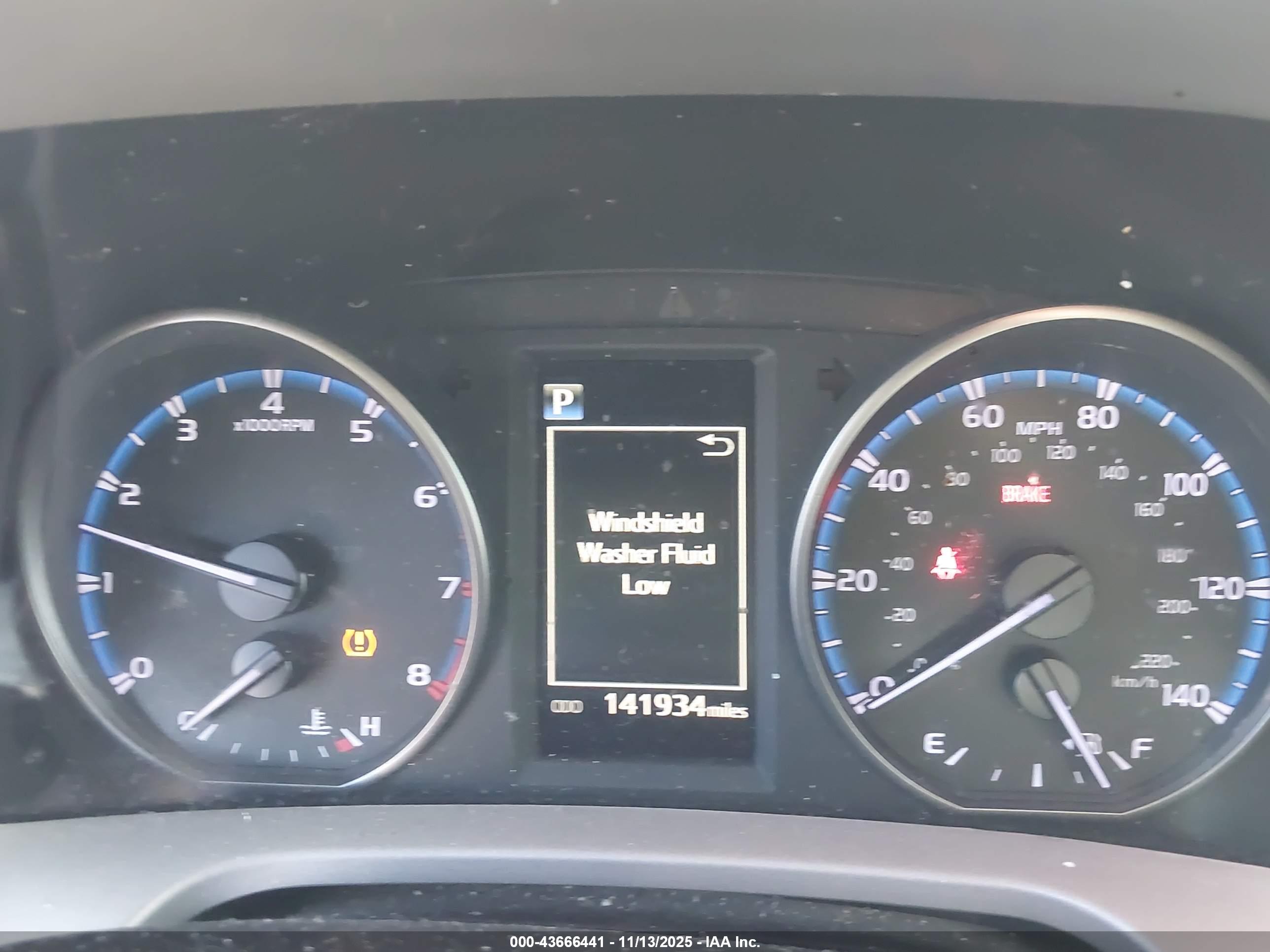 TOYOTA RAV4 image 7