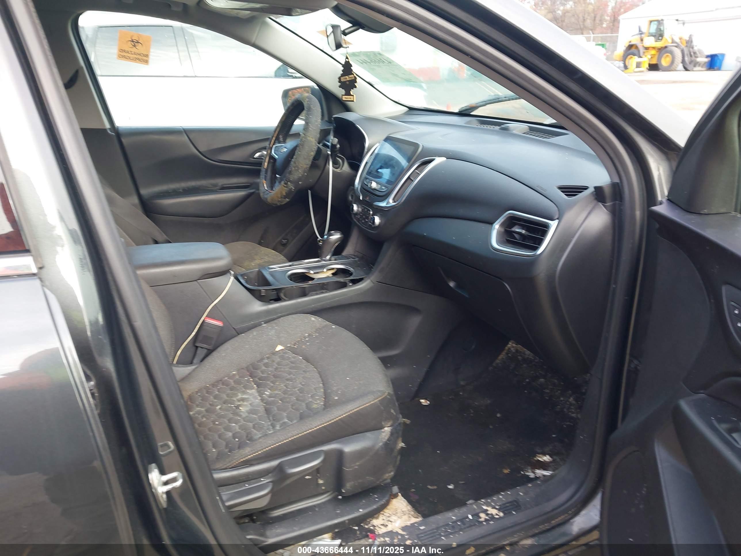 CHEVROLET EQUINOX image 5