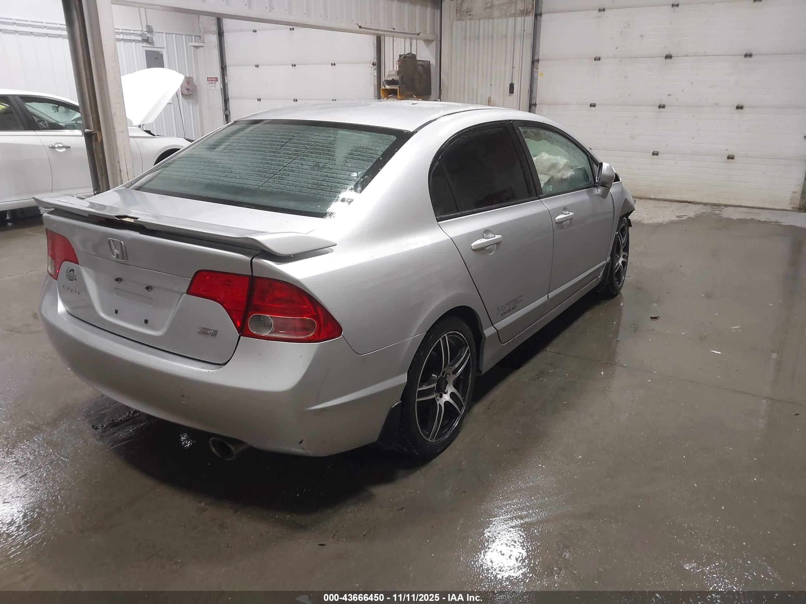 HONDA CIVIC image 4