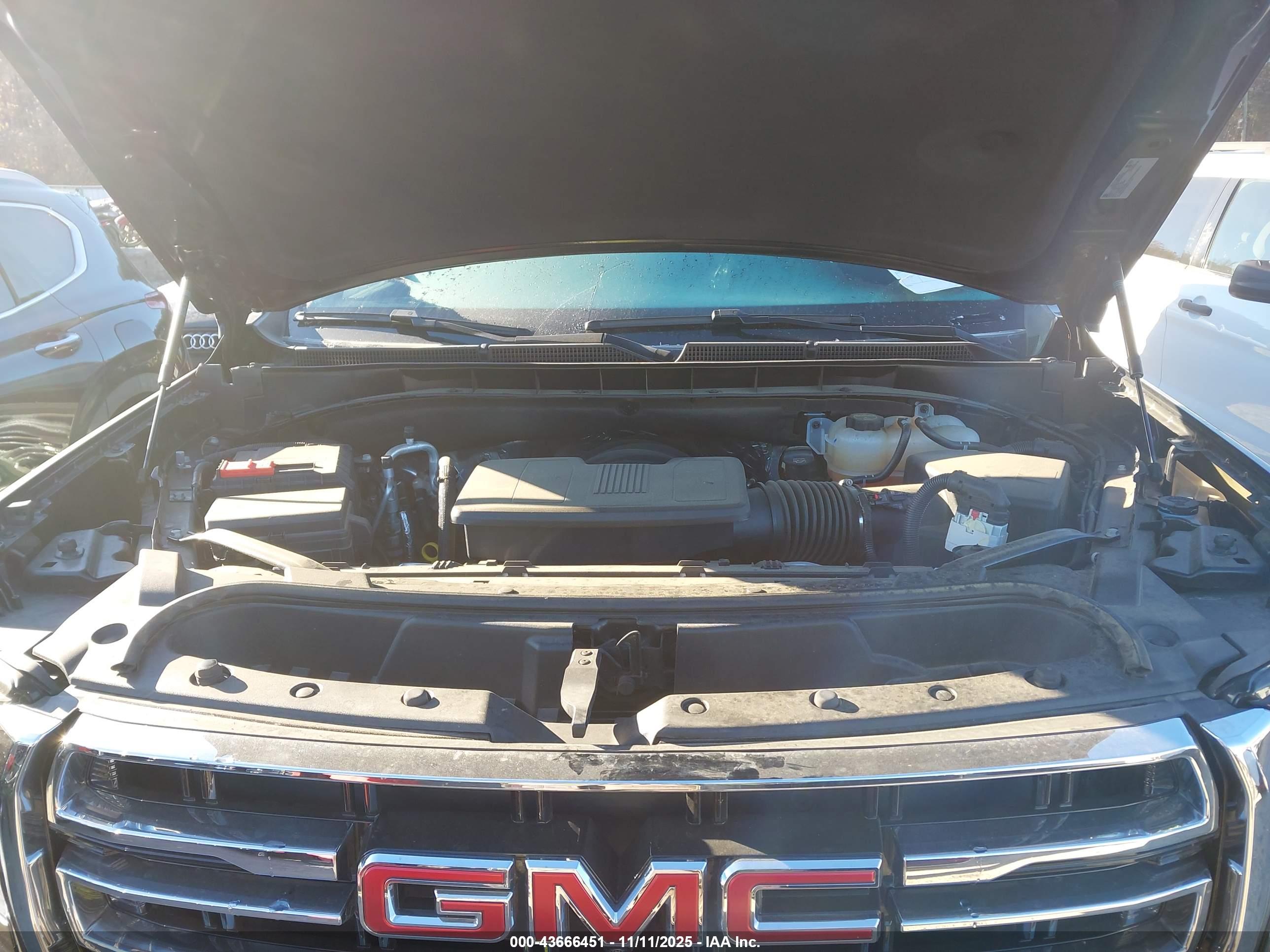 GMC YUKON image 10