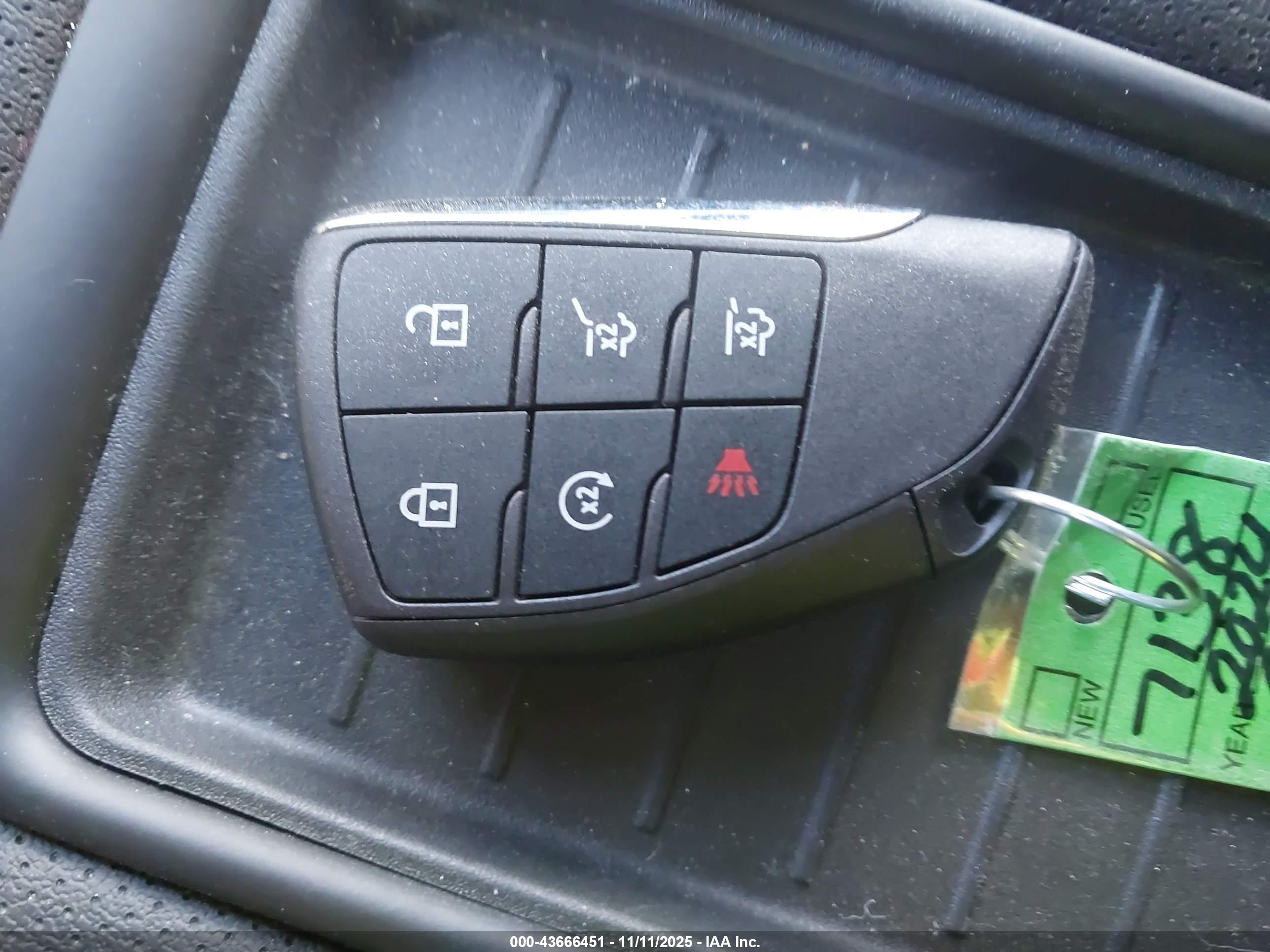 GMC YUKON image 11