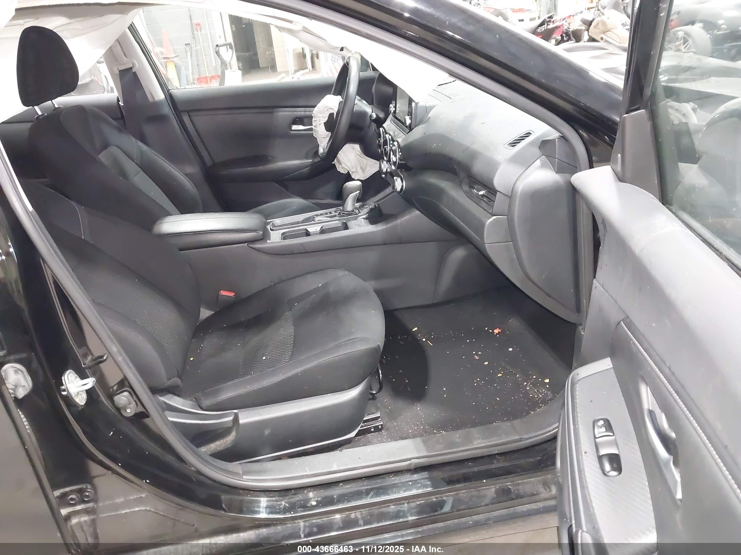 NISSAN SENTRA image 5