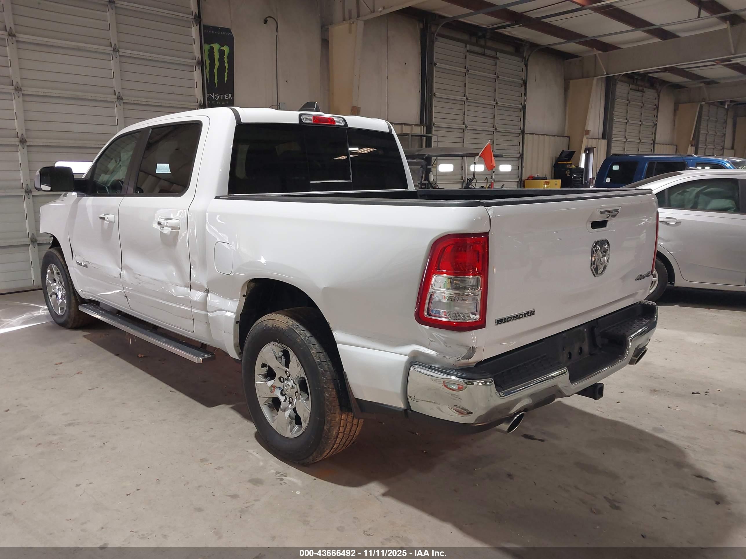 RAM 1500 image 3
