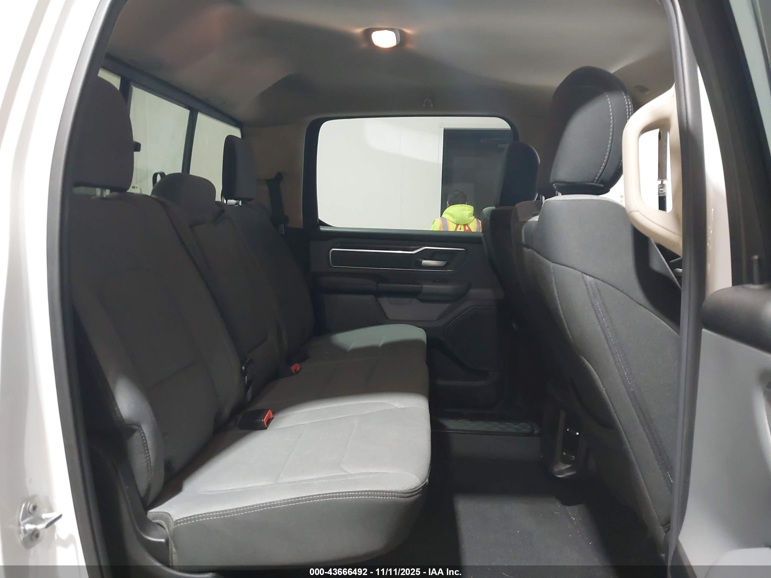 RAM 1500 image 8