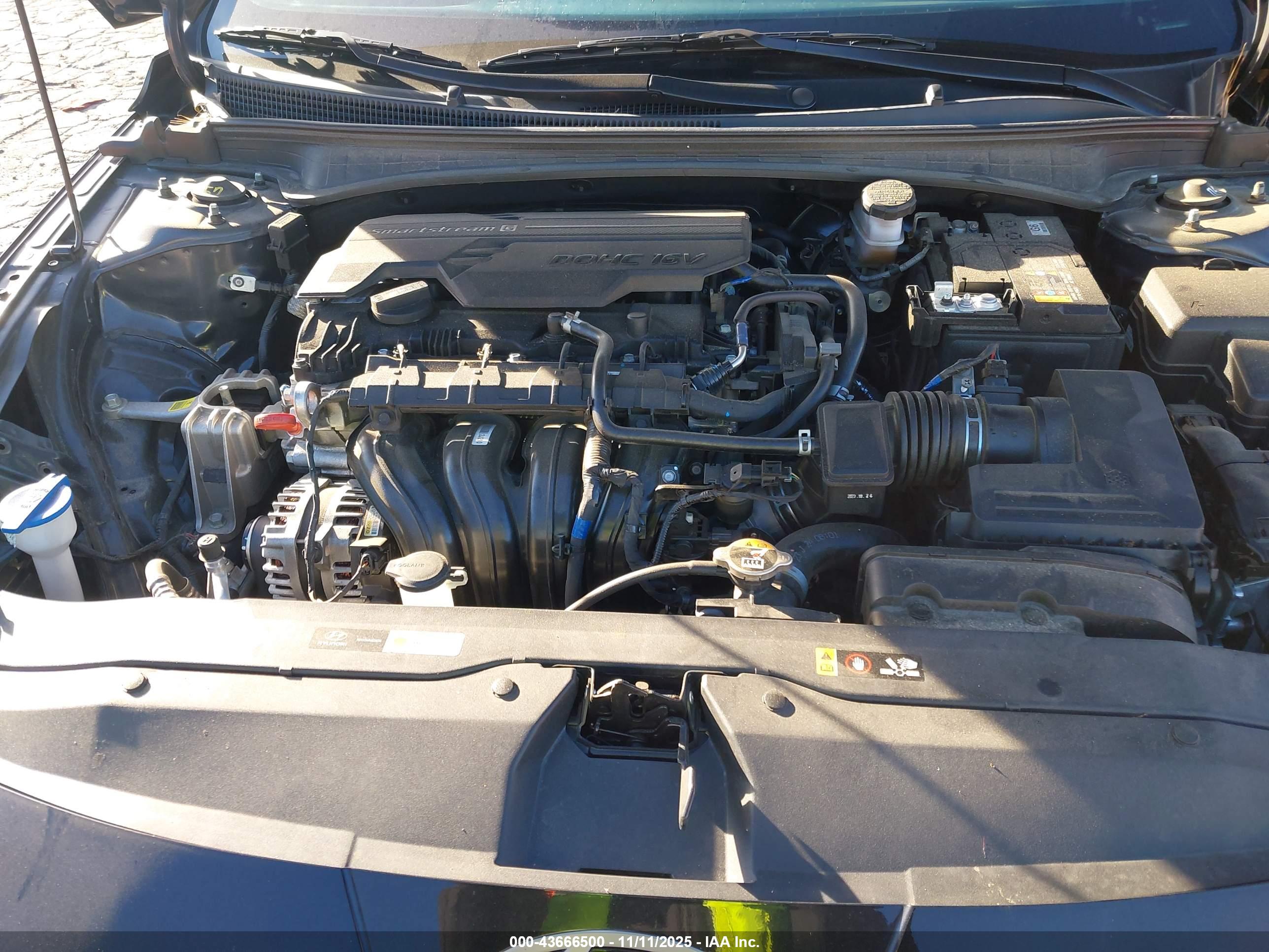 HYUNDAI ELANTRA image 10