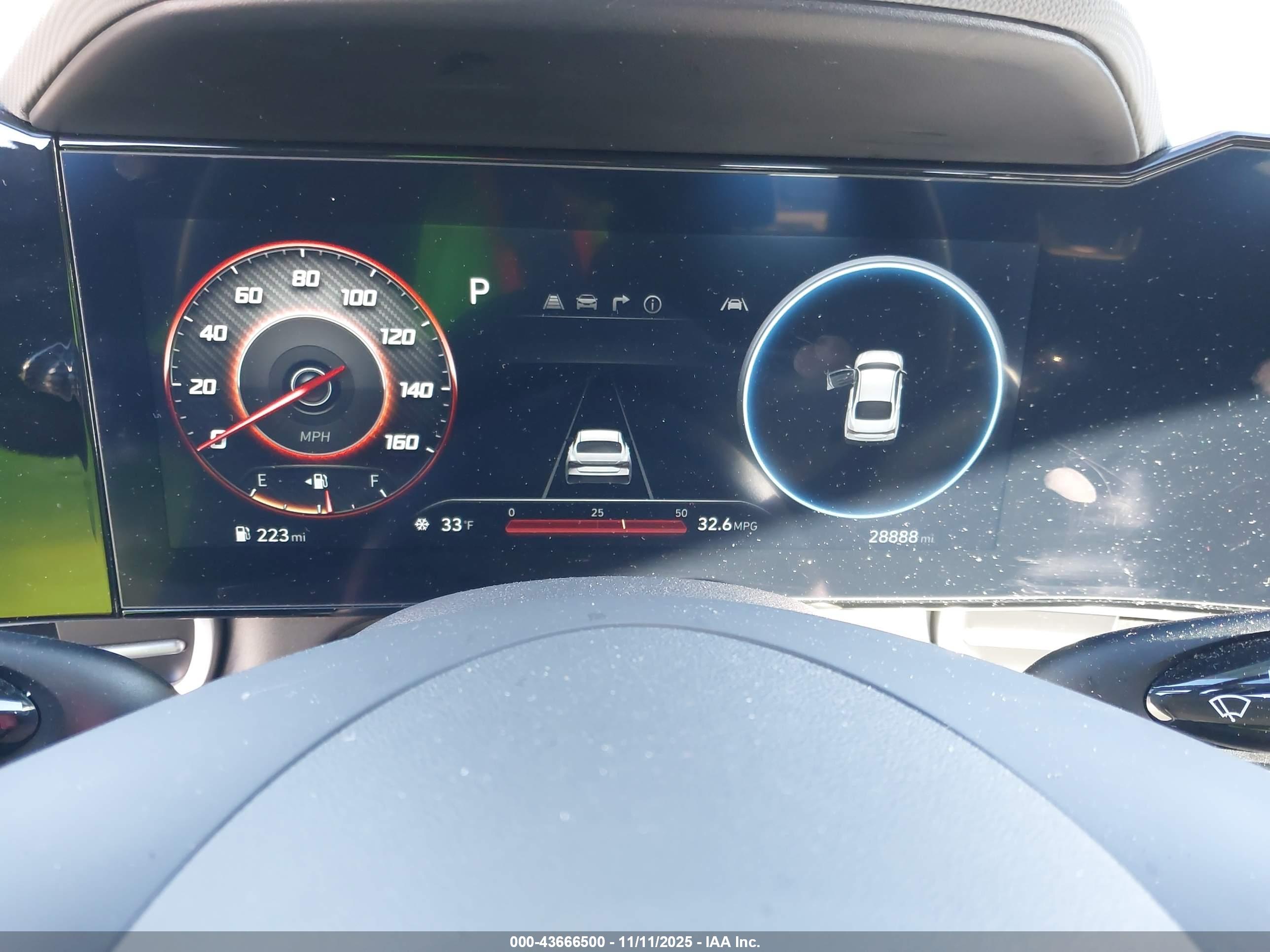 HYUNDAI ELANTRA image 7