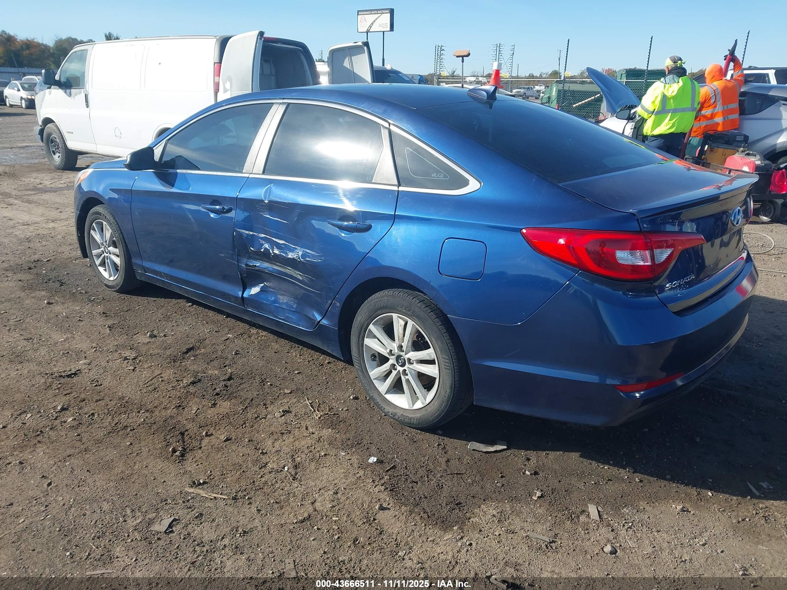 HYUNDAI SONATA image 3