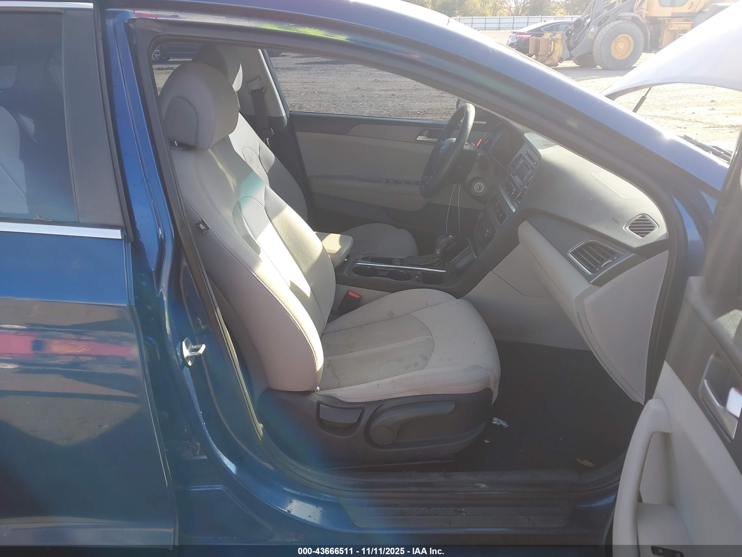 HYUNDAI SONATA image 5