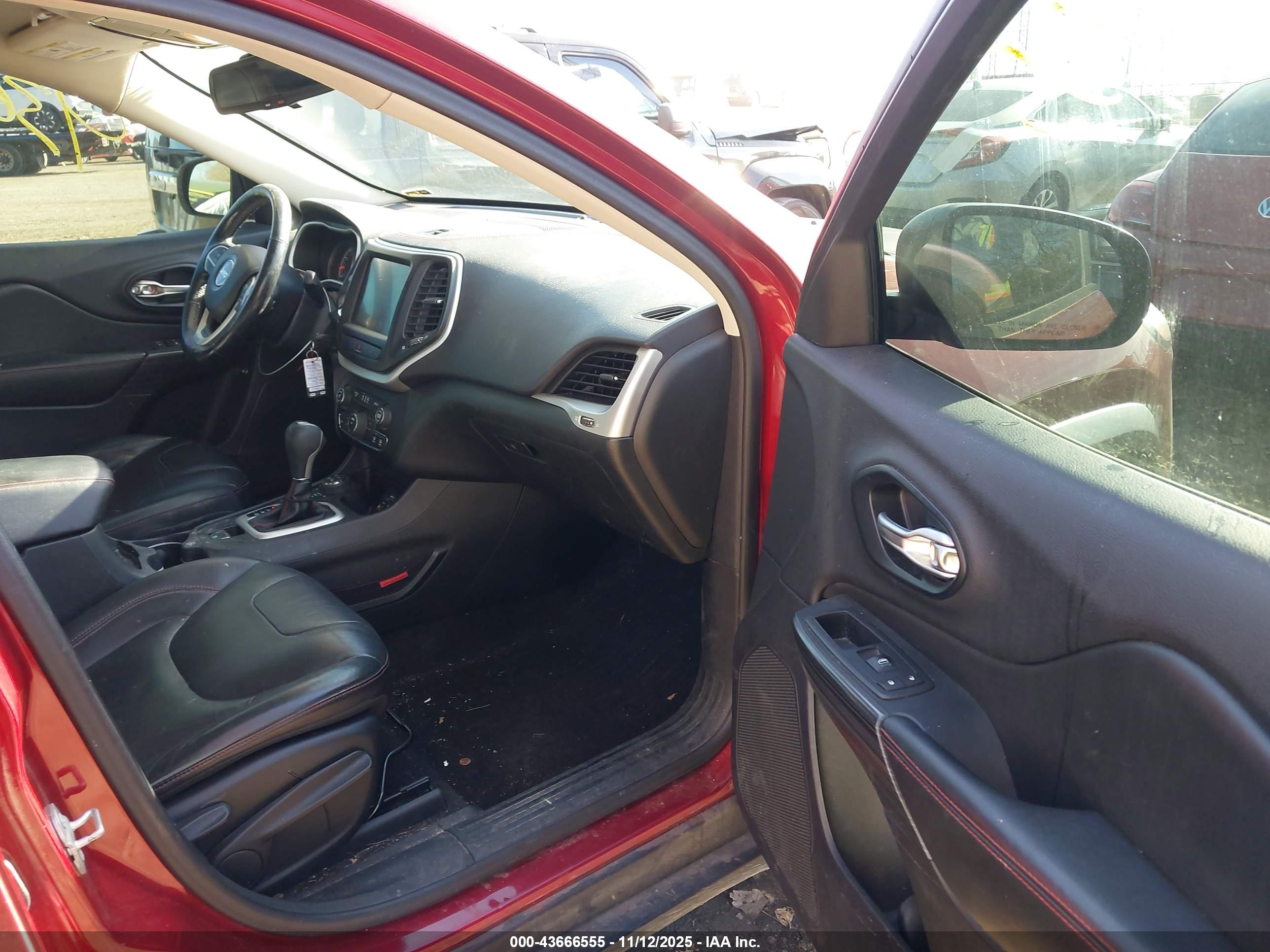 JEEP CHEROKEE image 5