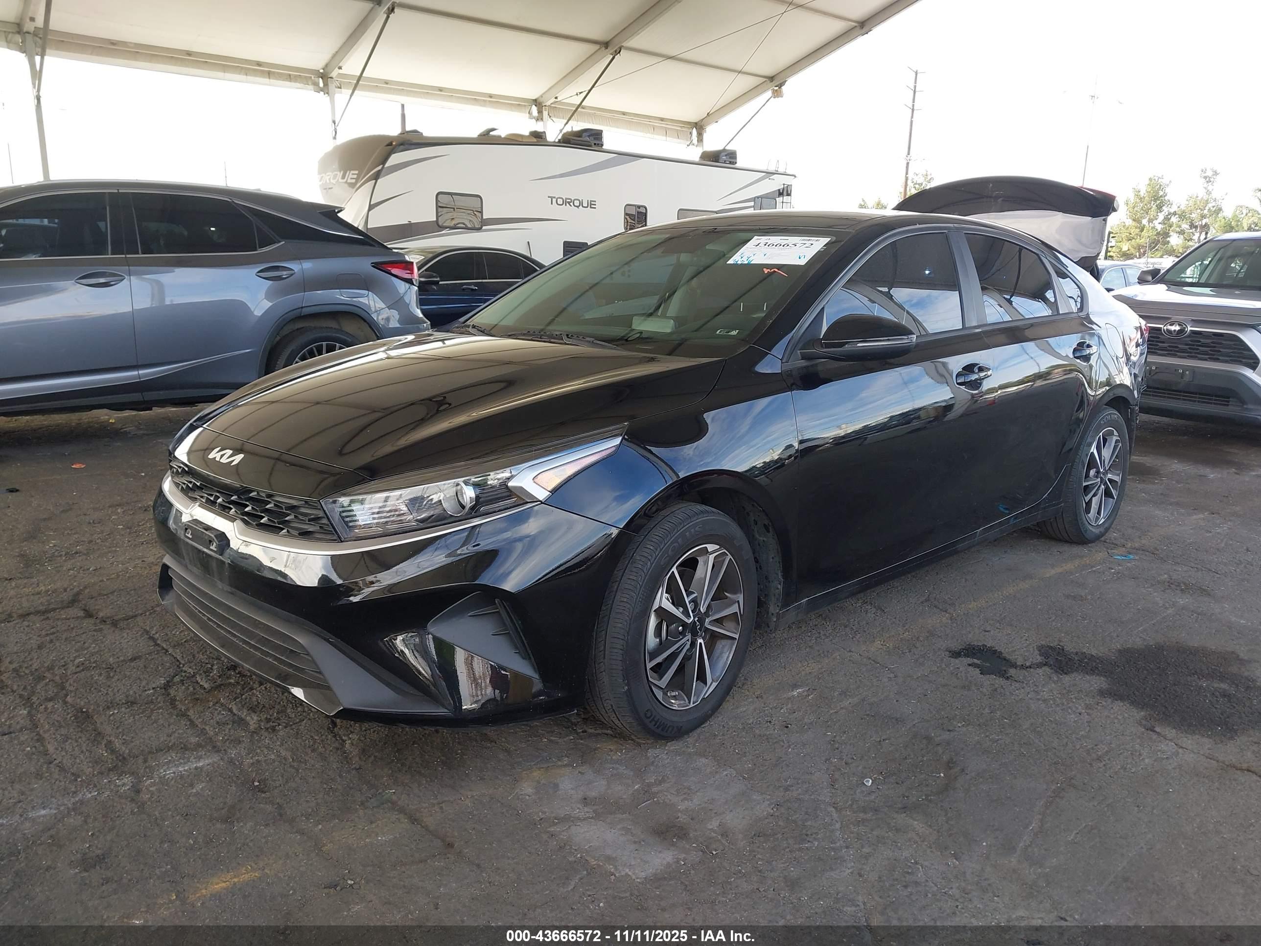 KIA FORTE image 2