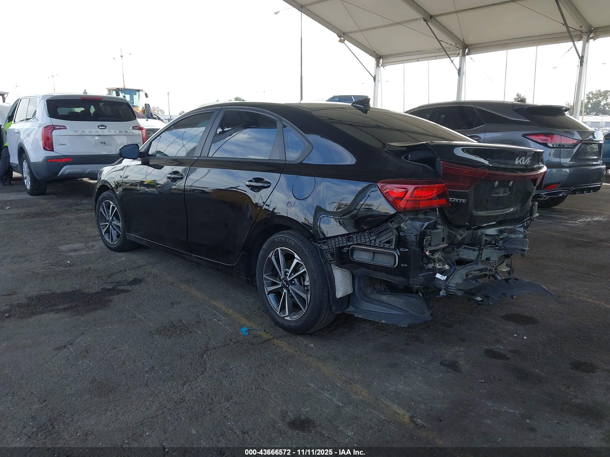 KIA FORTE image 3