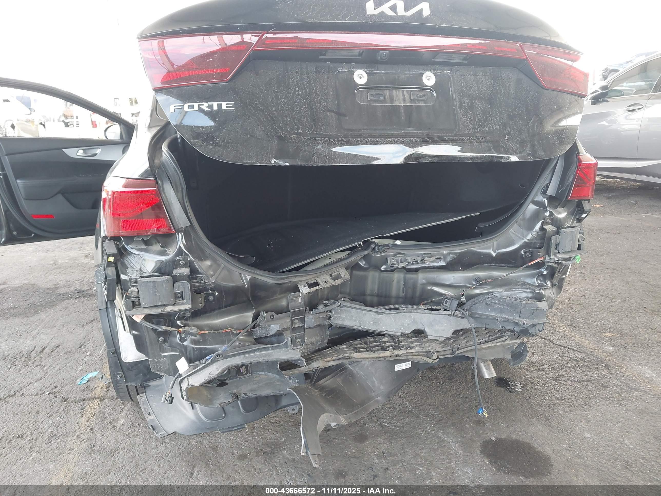 KIA FORTE image 6