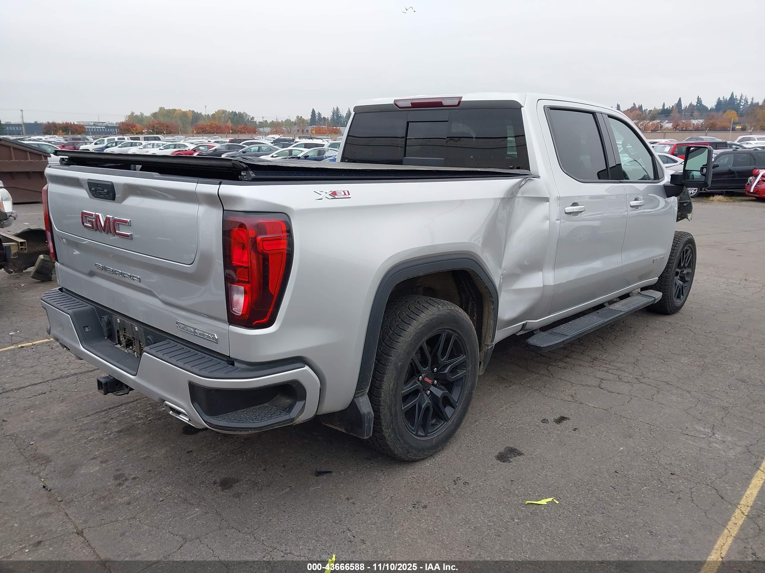 GMC SIERRA image 4