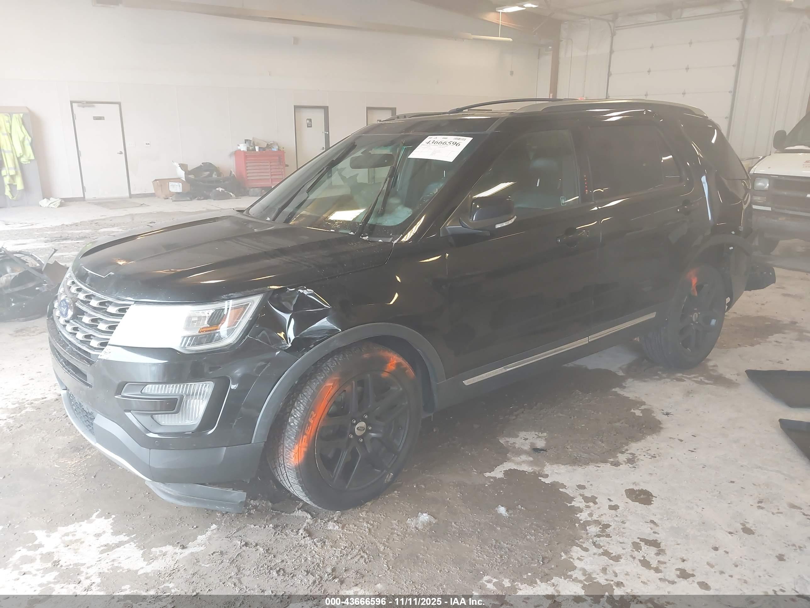 FORD EXPLORER image 2
