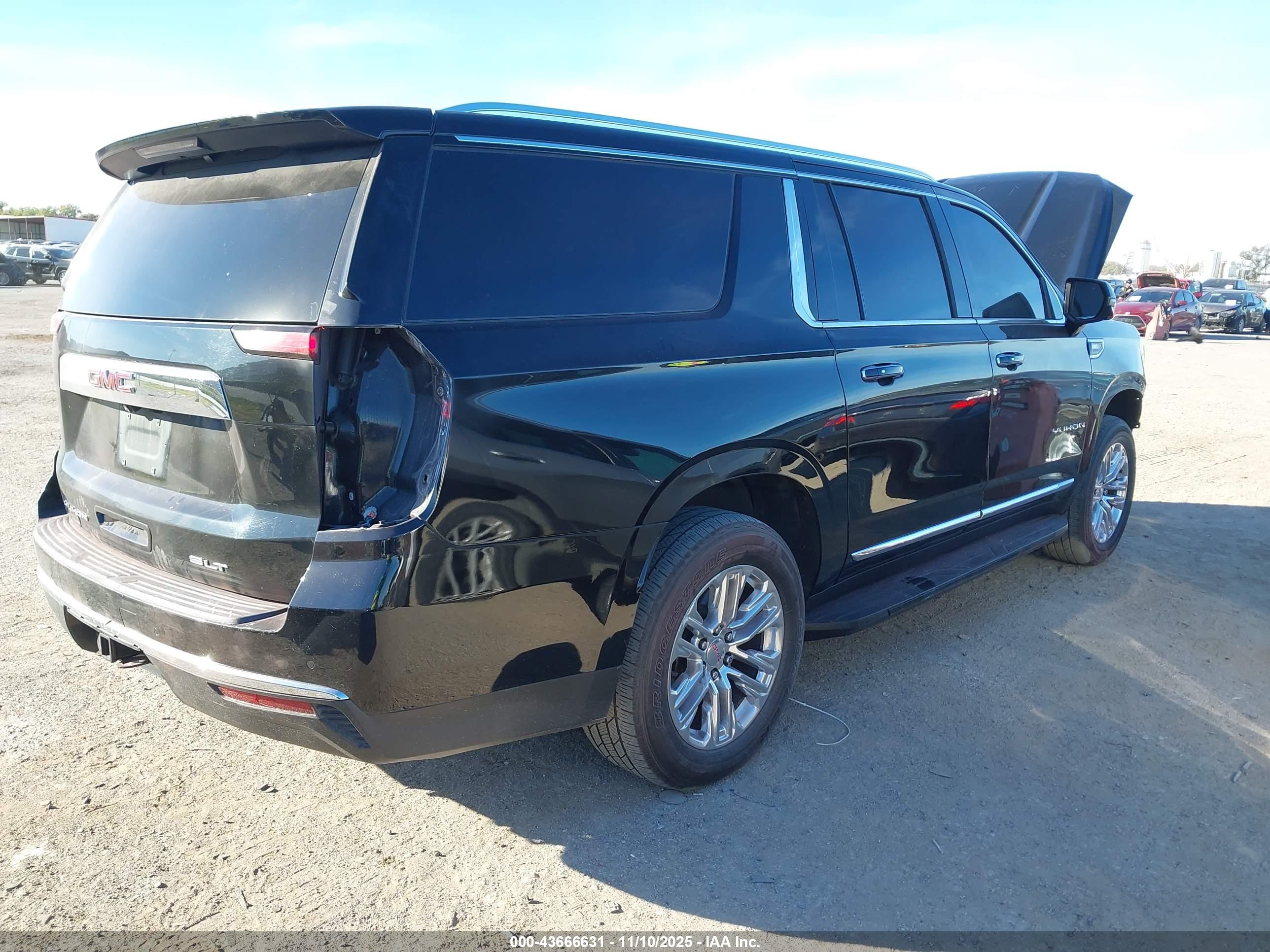 GMC YUKON image 4