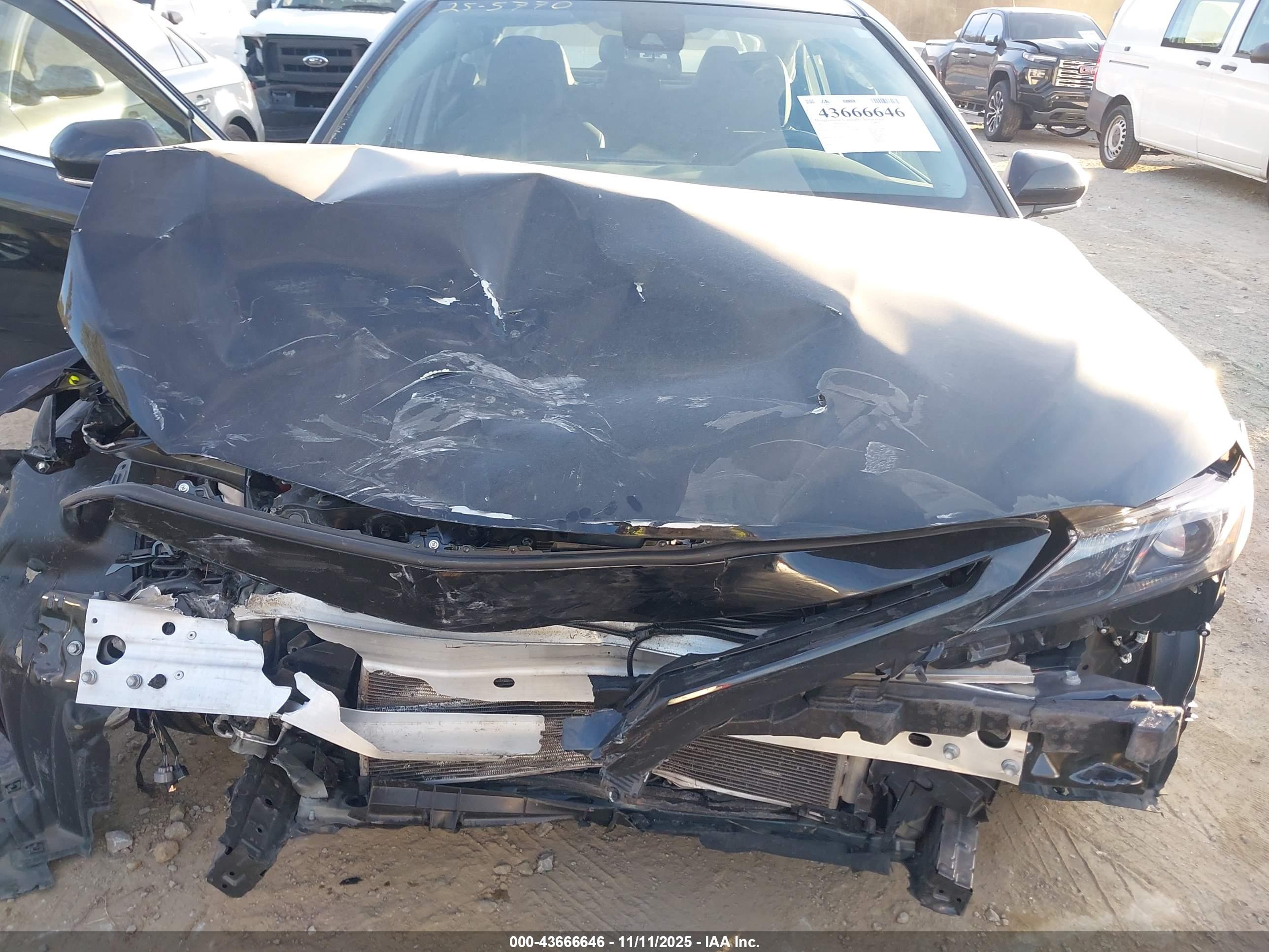 TOYOTA CAMRY image 6