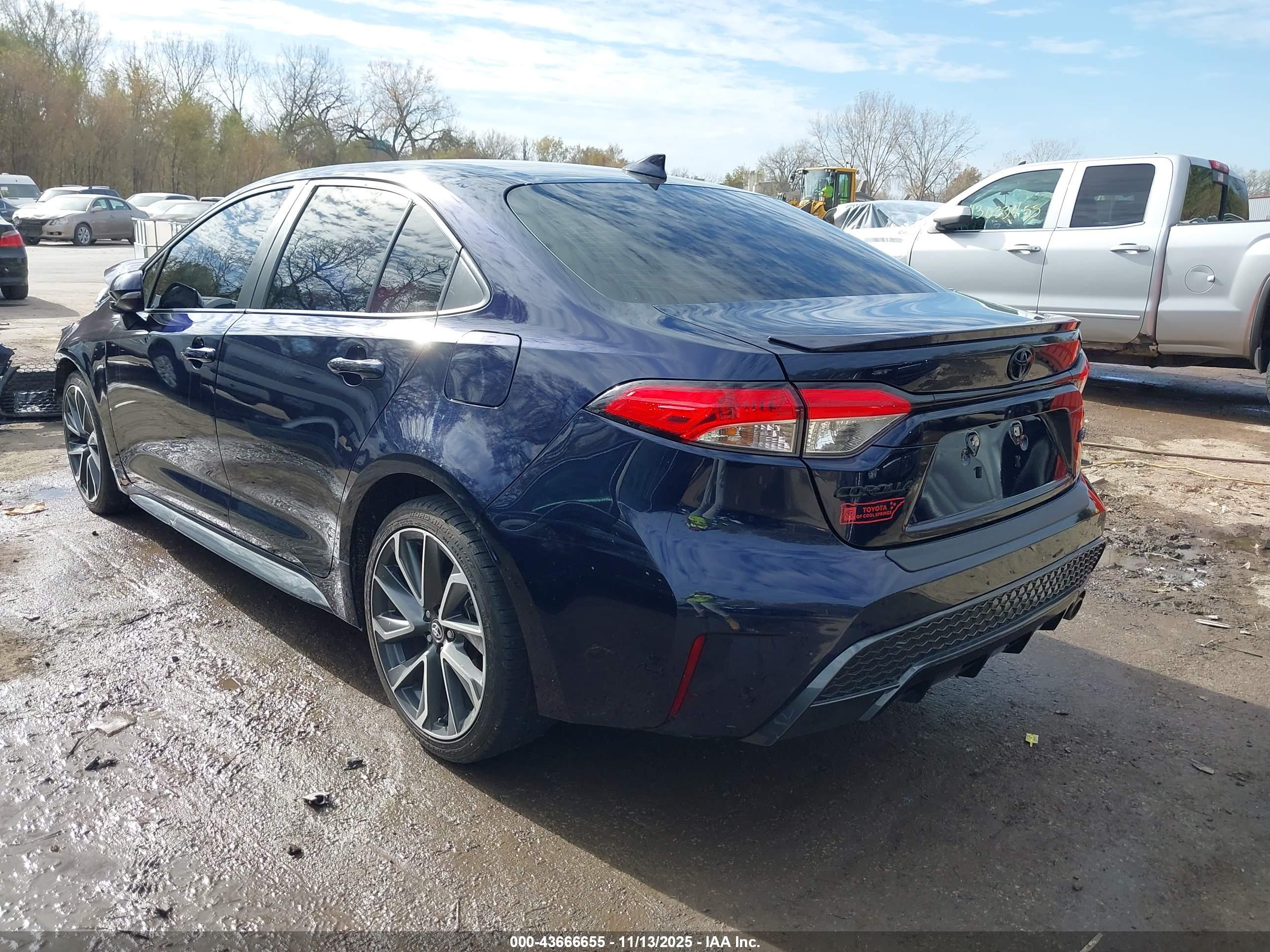 TOYOTA COROLLA image 3