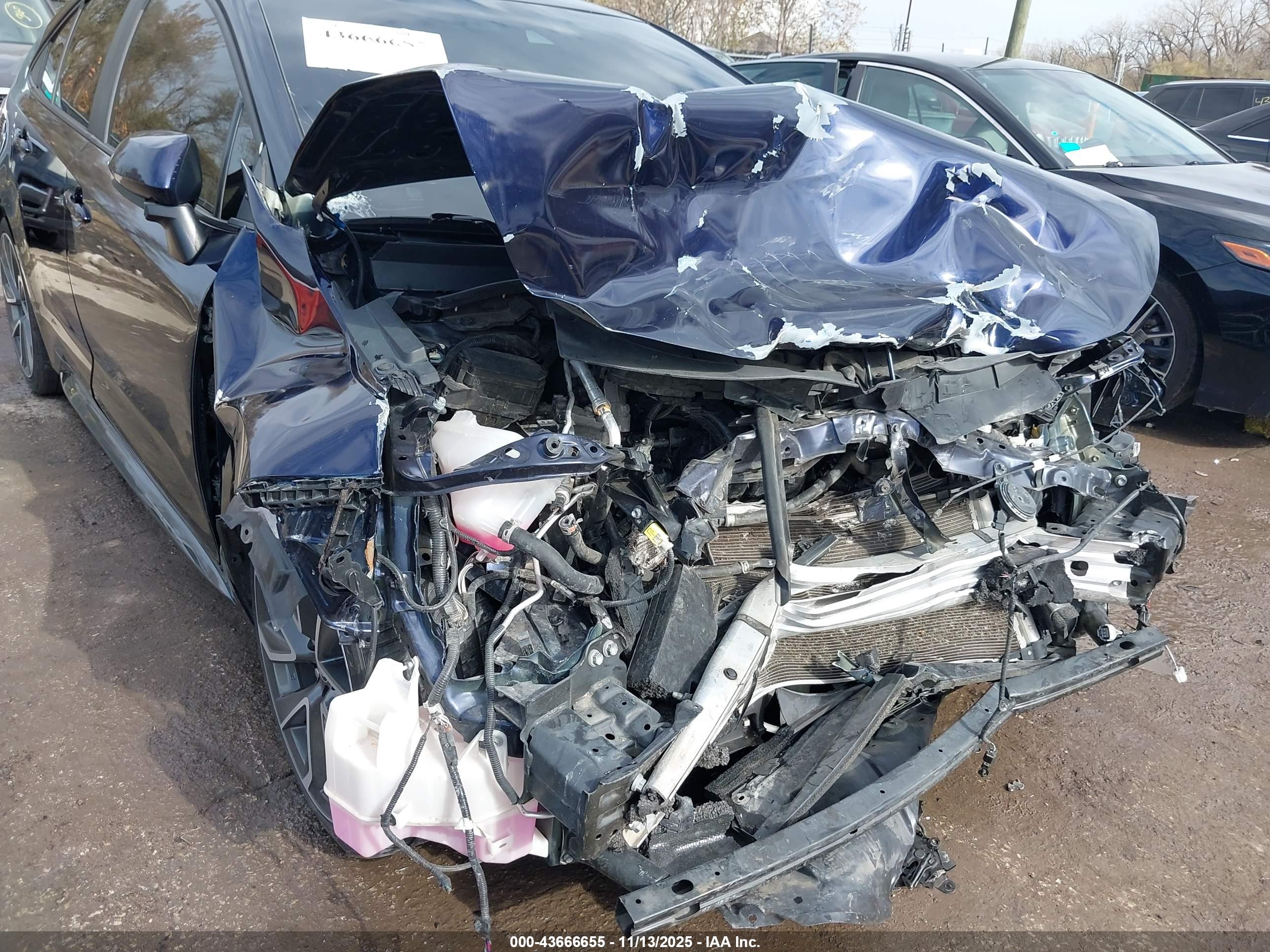 TOYOTA COROLLA image 6