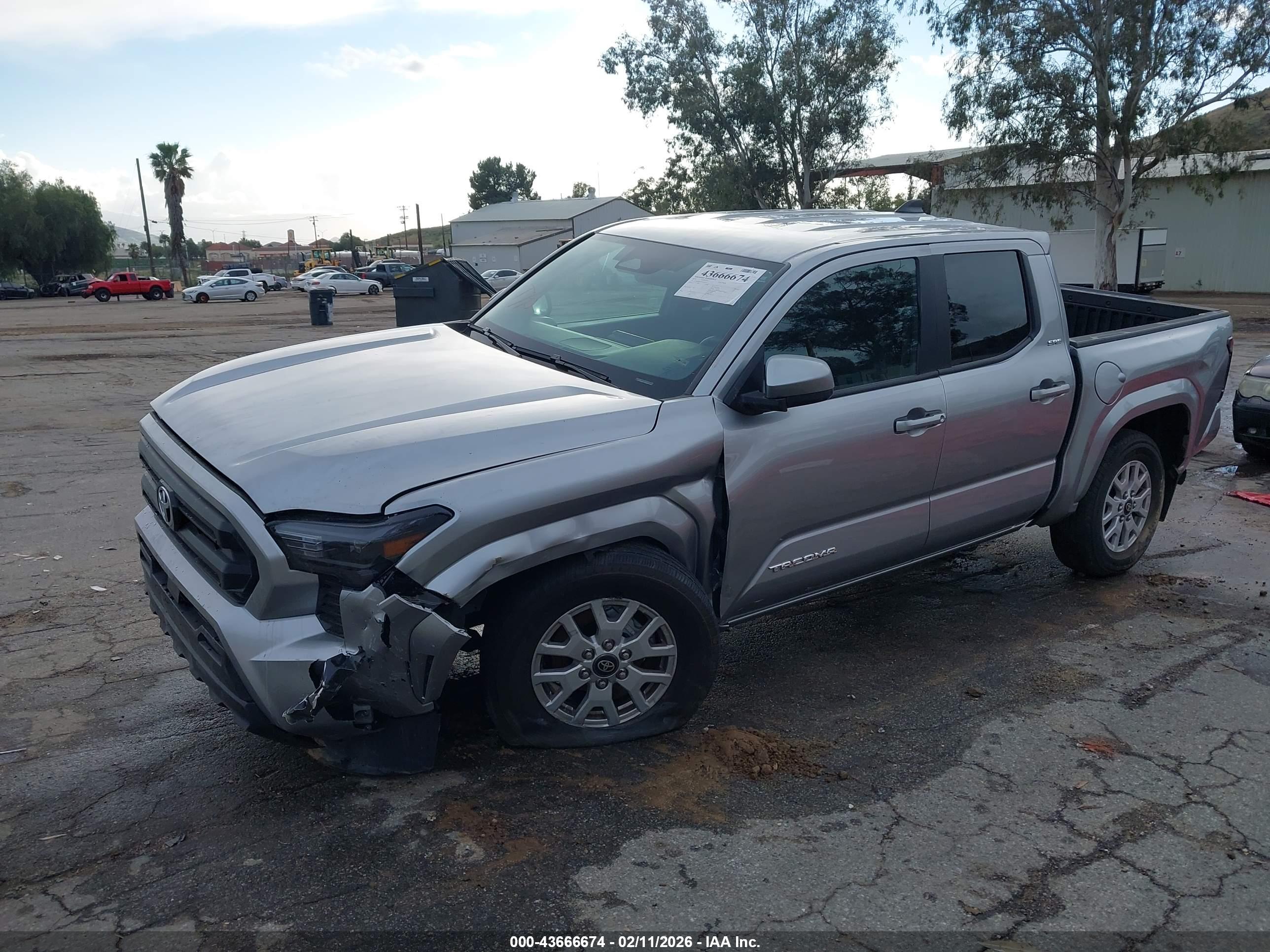 TOYOTA TACOMA image 2