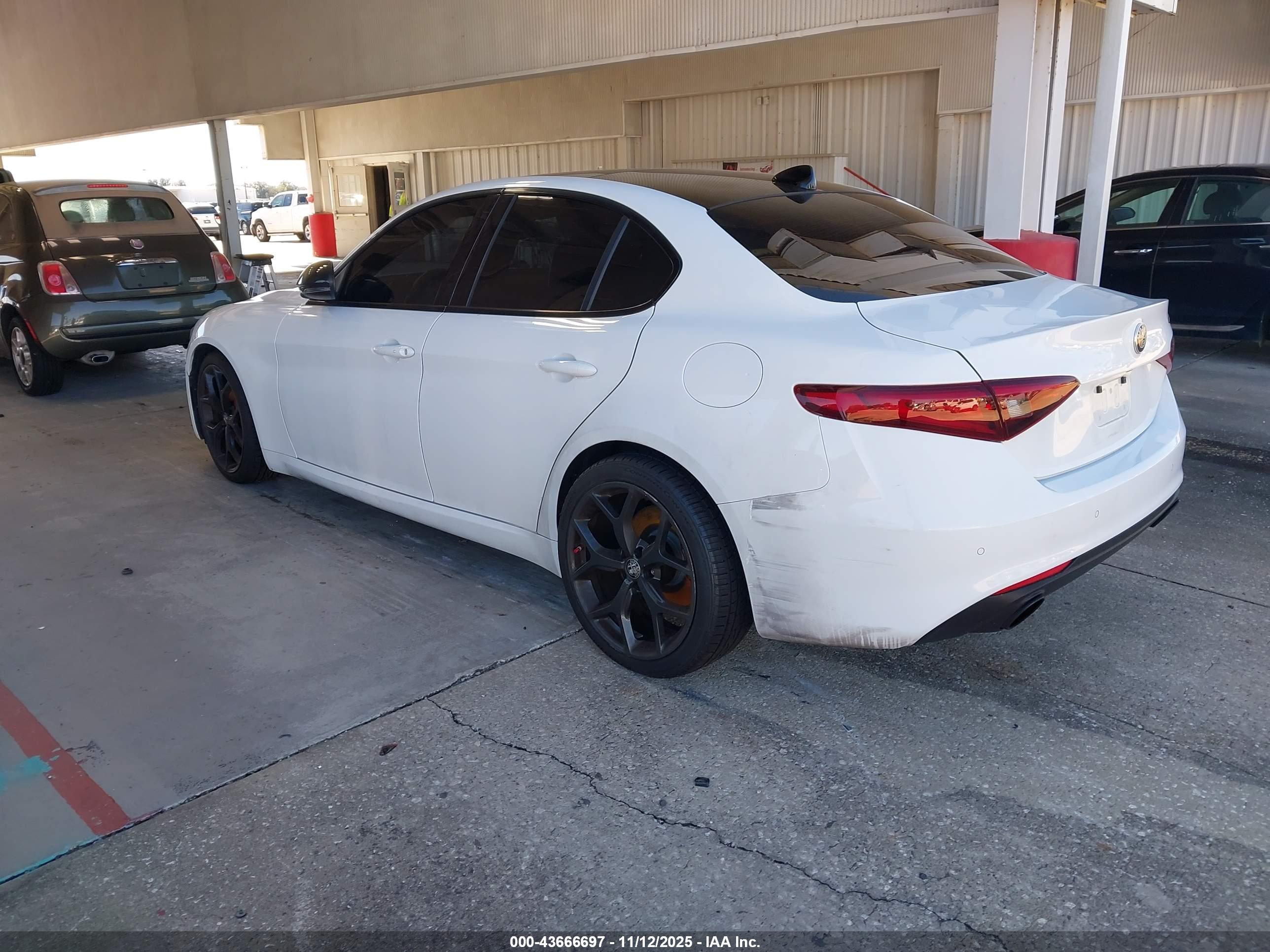 ALFA ROMEO image 3