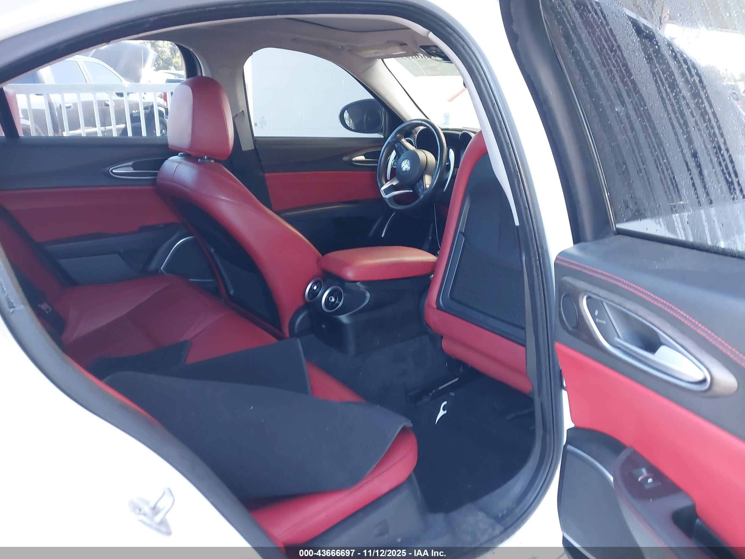 ALFA ROMEO image 8