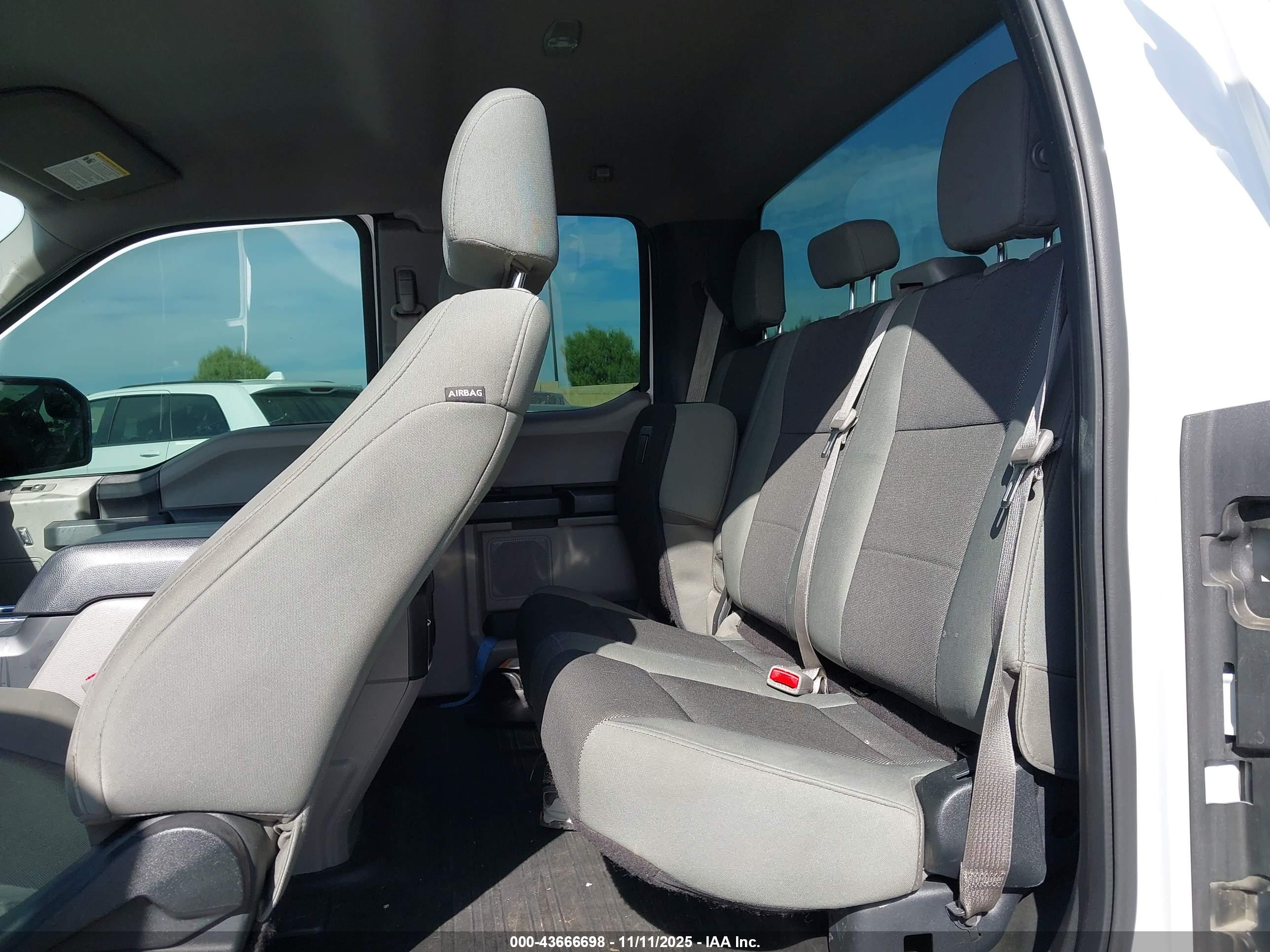 FORD F-150 image 8