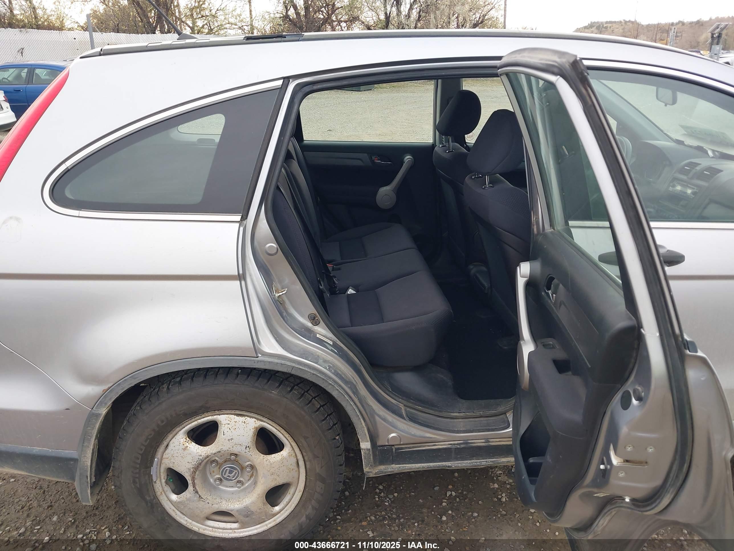 HONDA CR-V image 8