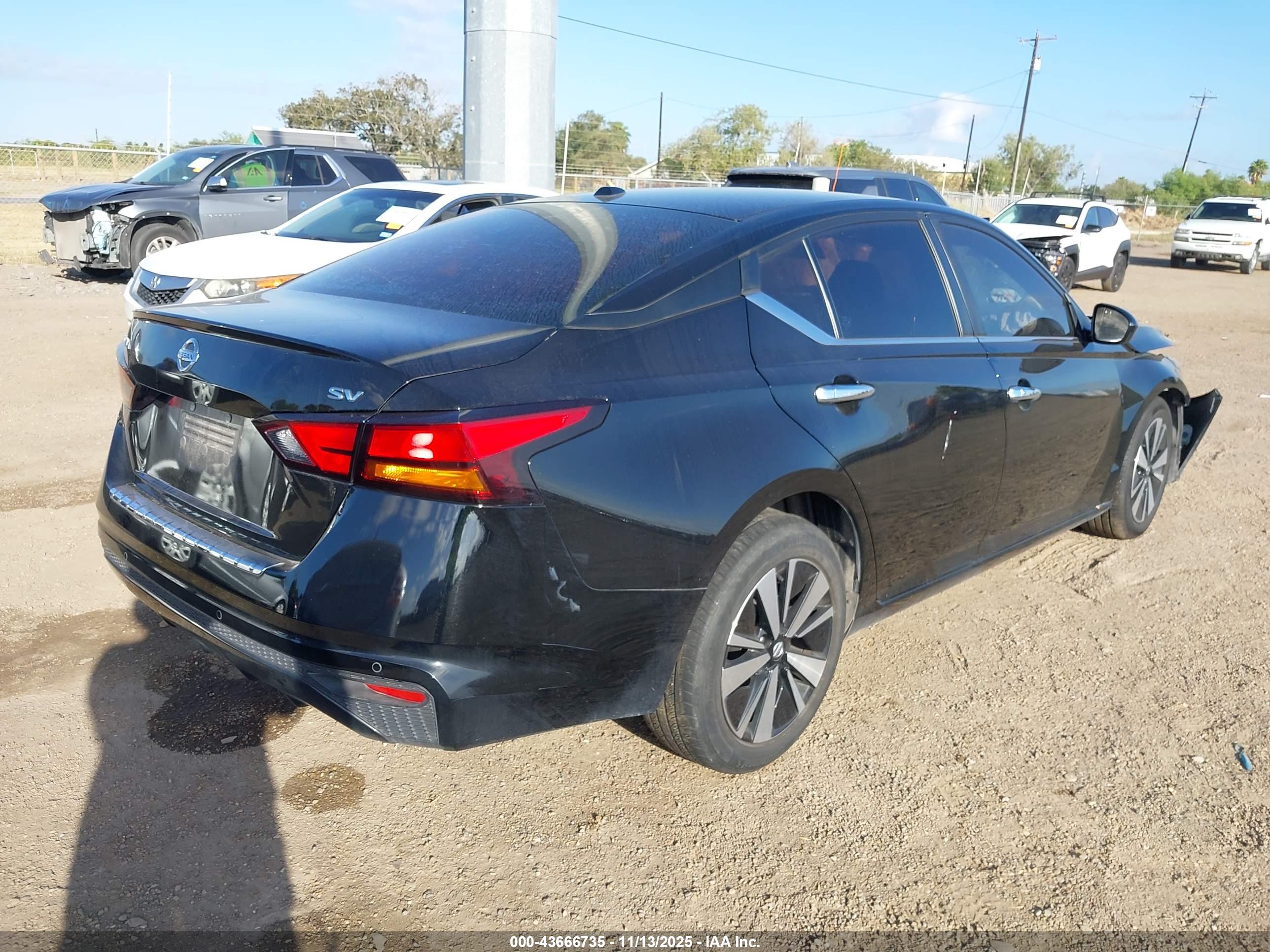 NISSAN ALTIMA image 4