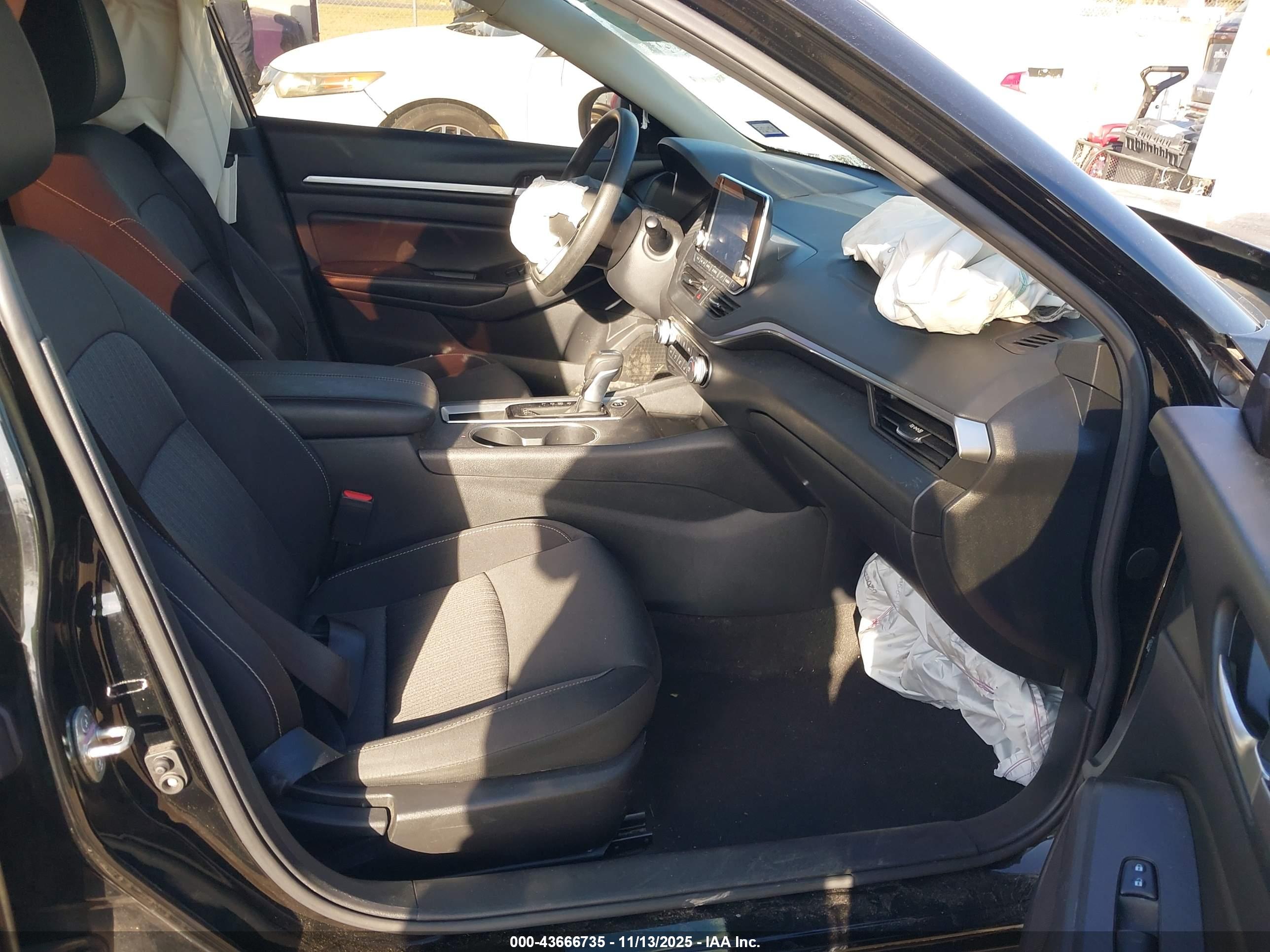 NISSAN ALTIMA image 5