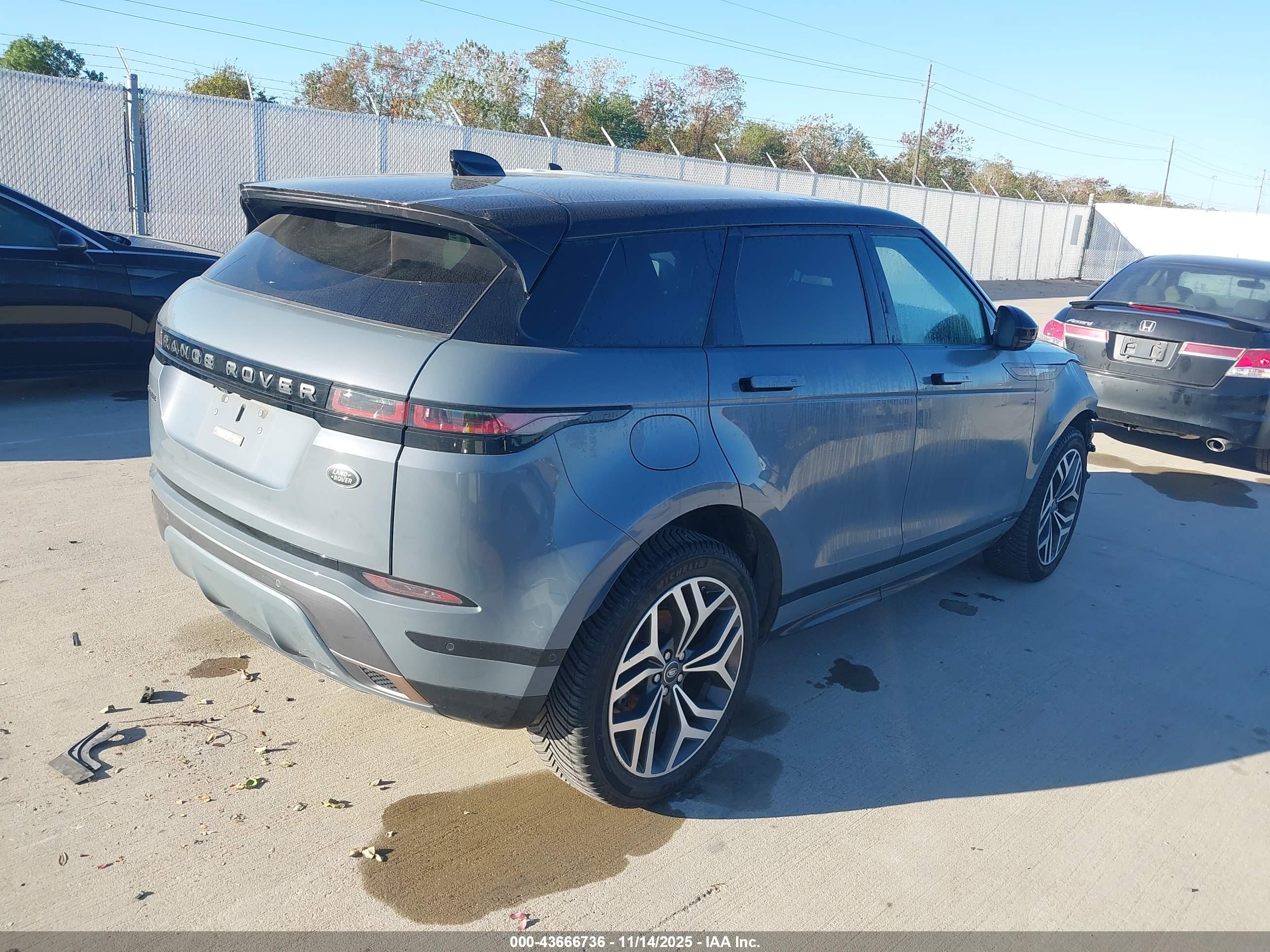 LAND ROVER image 4