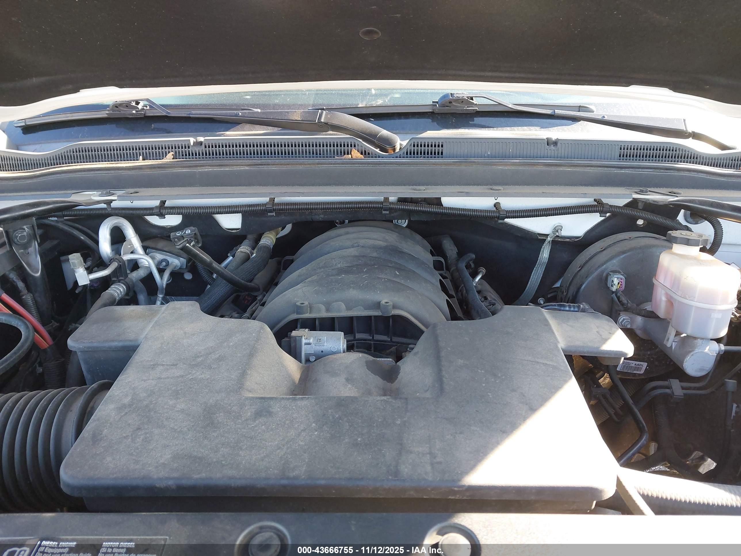 CHEVROLET SUBURBAN image 10