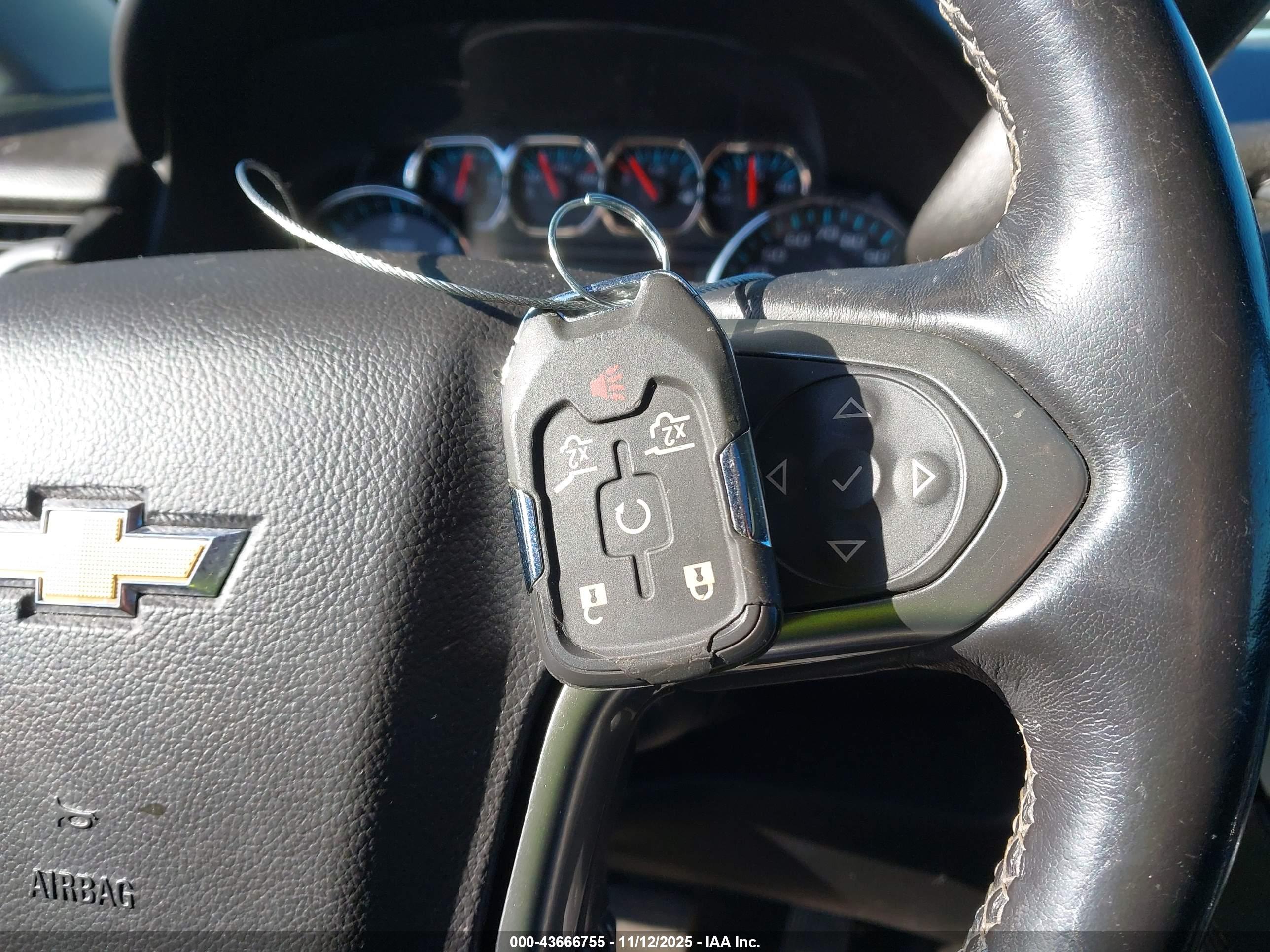 CHEVROLET SUBURBAN image 11